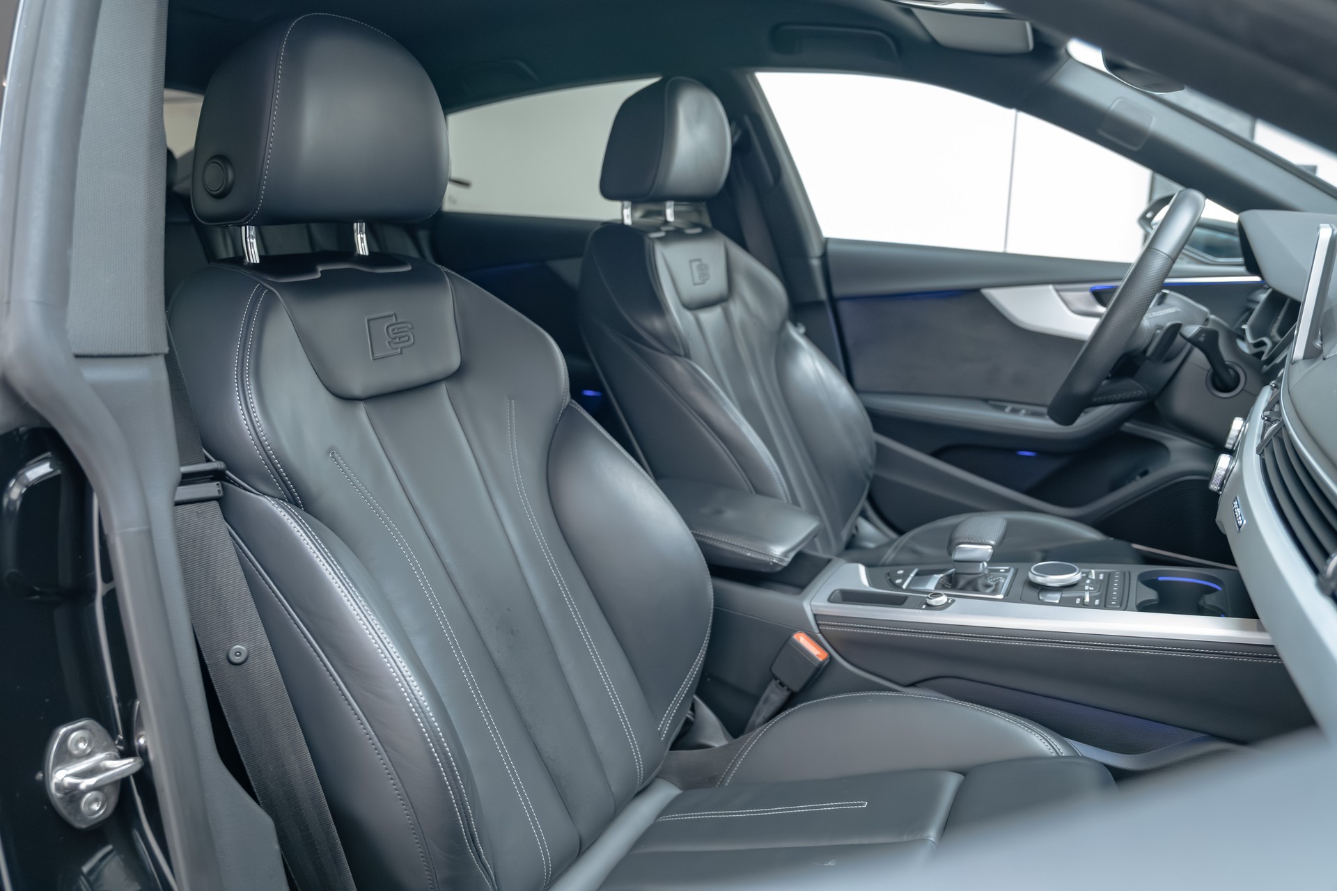 AUDI A5 Sportback 45 TFSI Sport quattro-image-8
