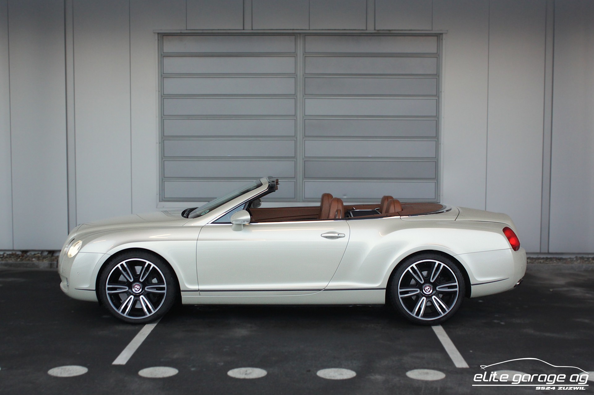 BENTLEY Continental GTC 6.0 "BESPOKE"-image-1
