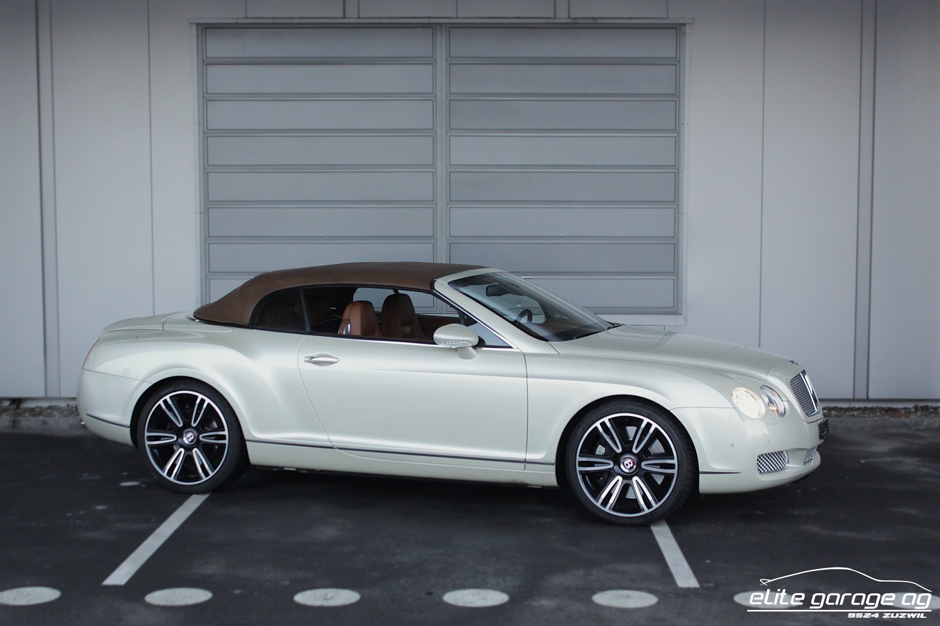 BENTLEY Continental GTC 6.0 "BESPOKE"-image-6
