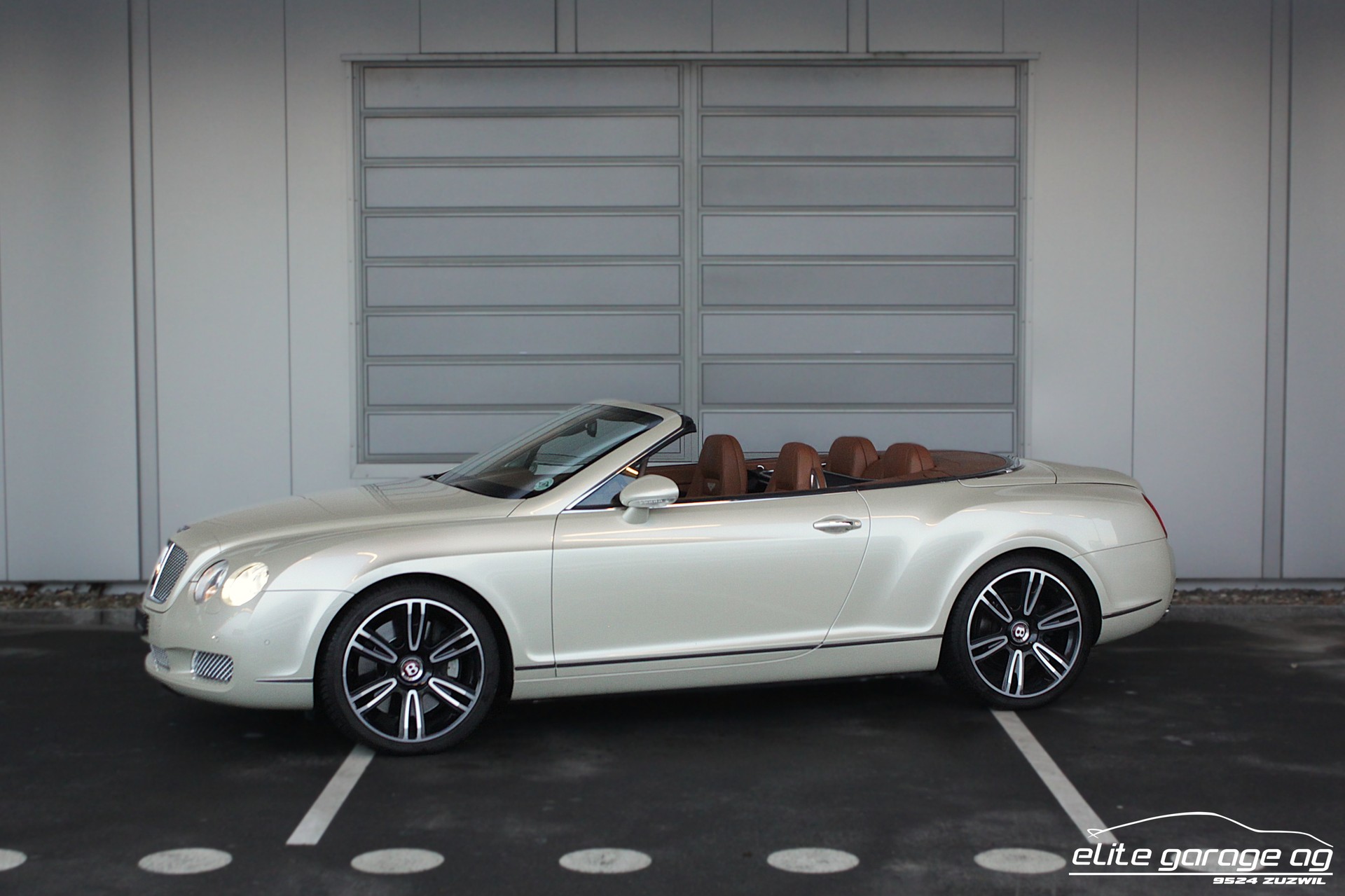 BENTLEY Continental GTC 6.0 "BESPOKE"-image-0