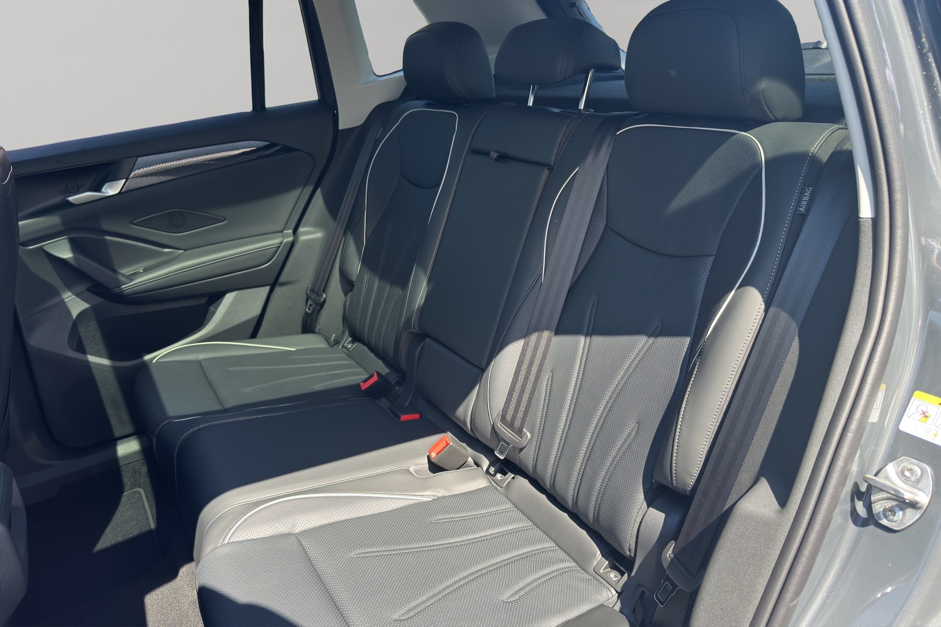VW Tiguan 2.0 TSI DSG United 4Motion-image-6