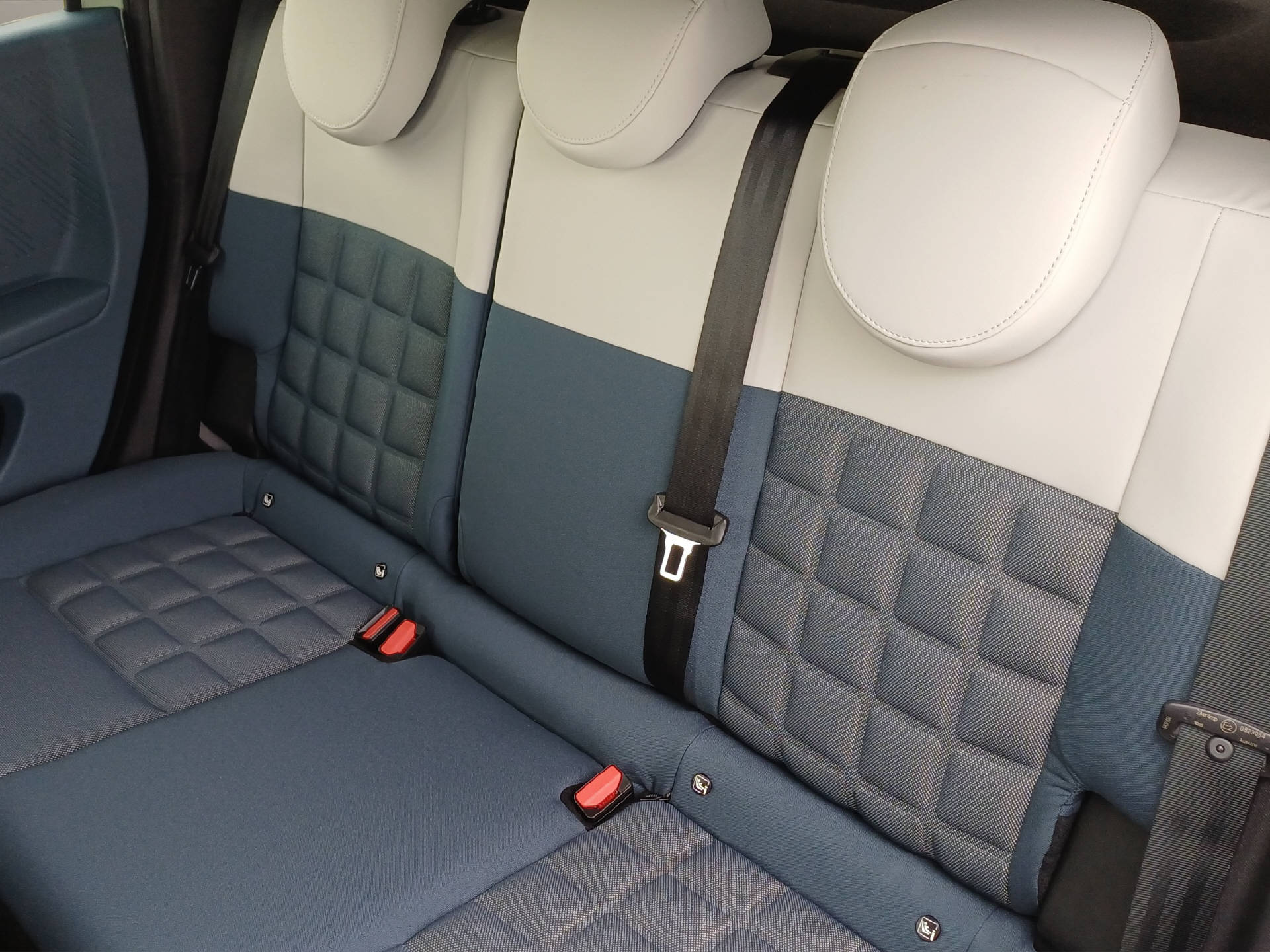 FIAT Grande Panda La Prima Hybrid-image-11