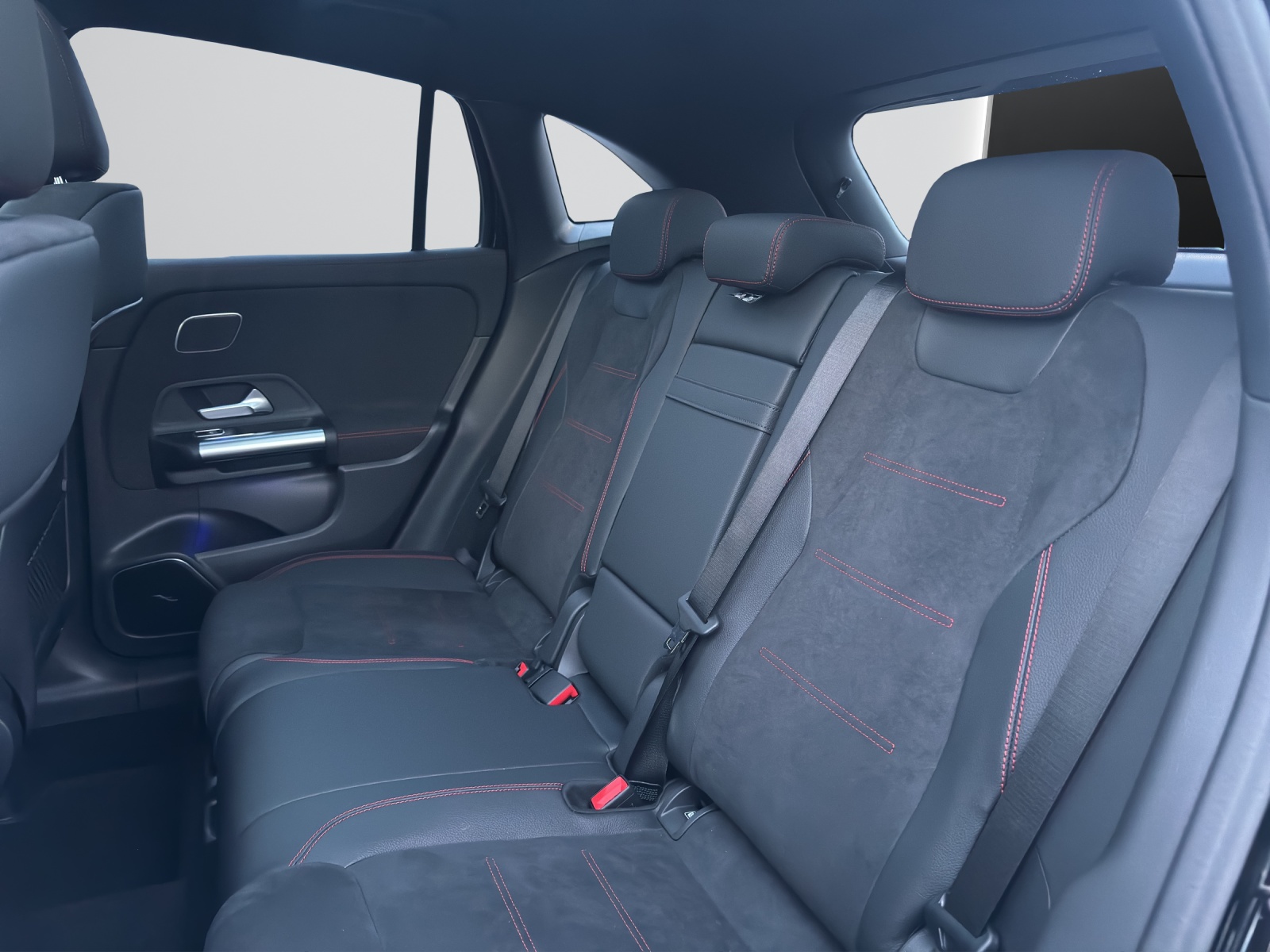 Image MERCEDES-BENZ GLA-200 GLA 200 7G-DCT