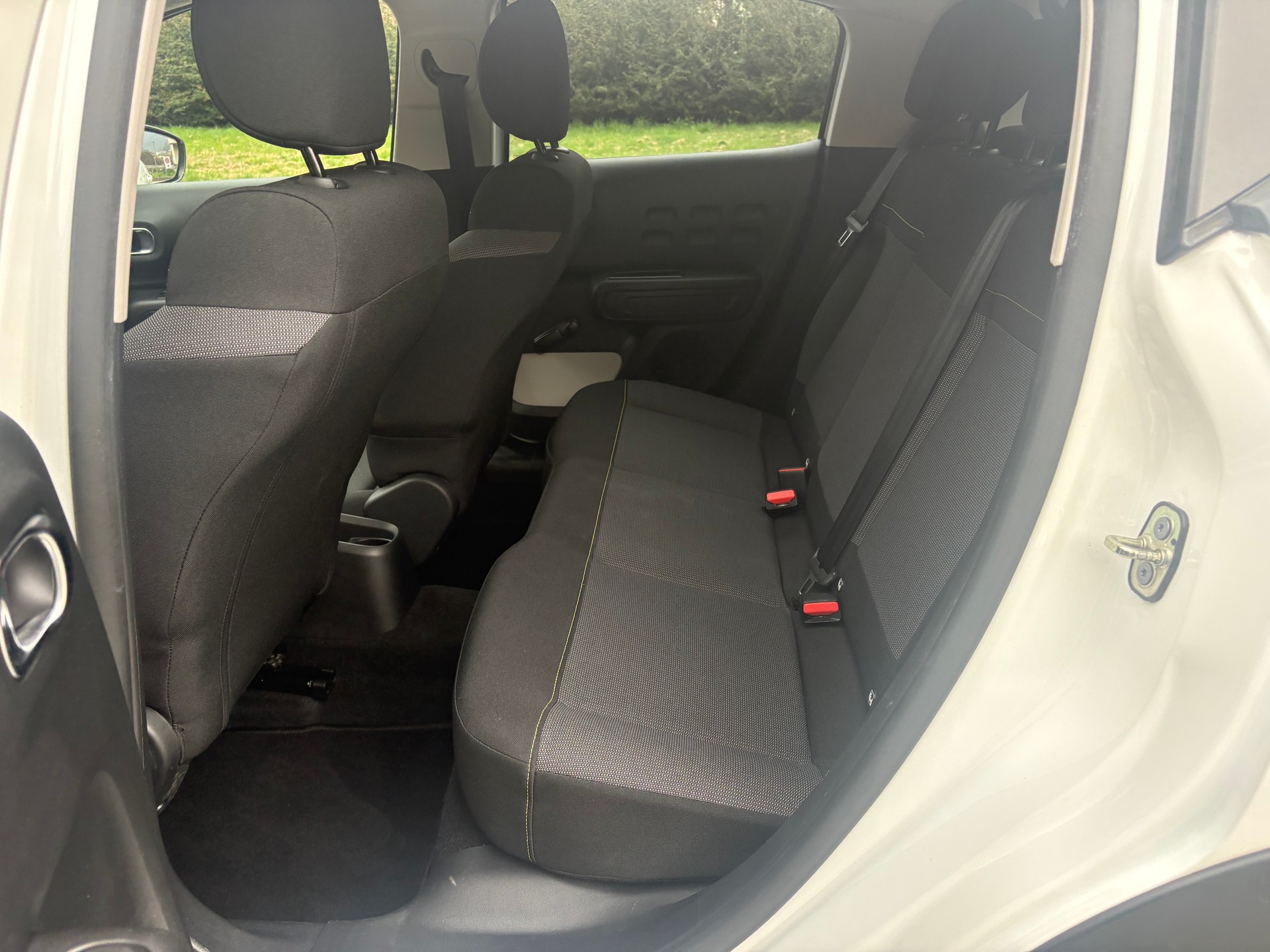 CITROEN C3 1.2i PureTech Swiss Edition EAT6-image-7