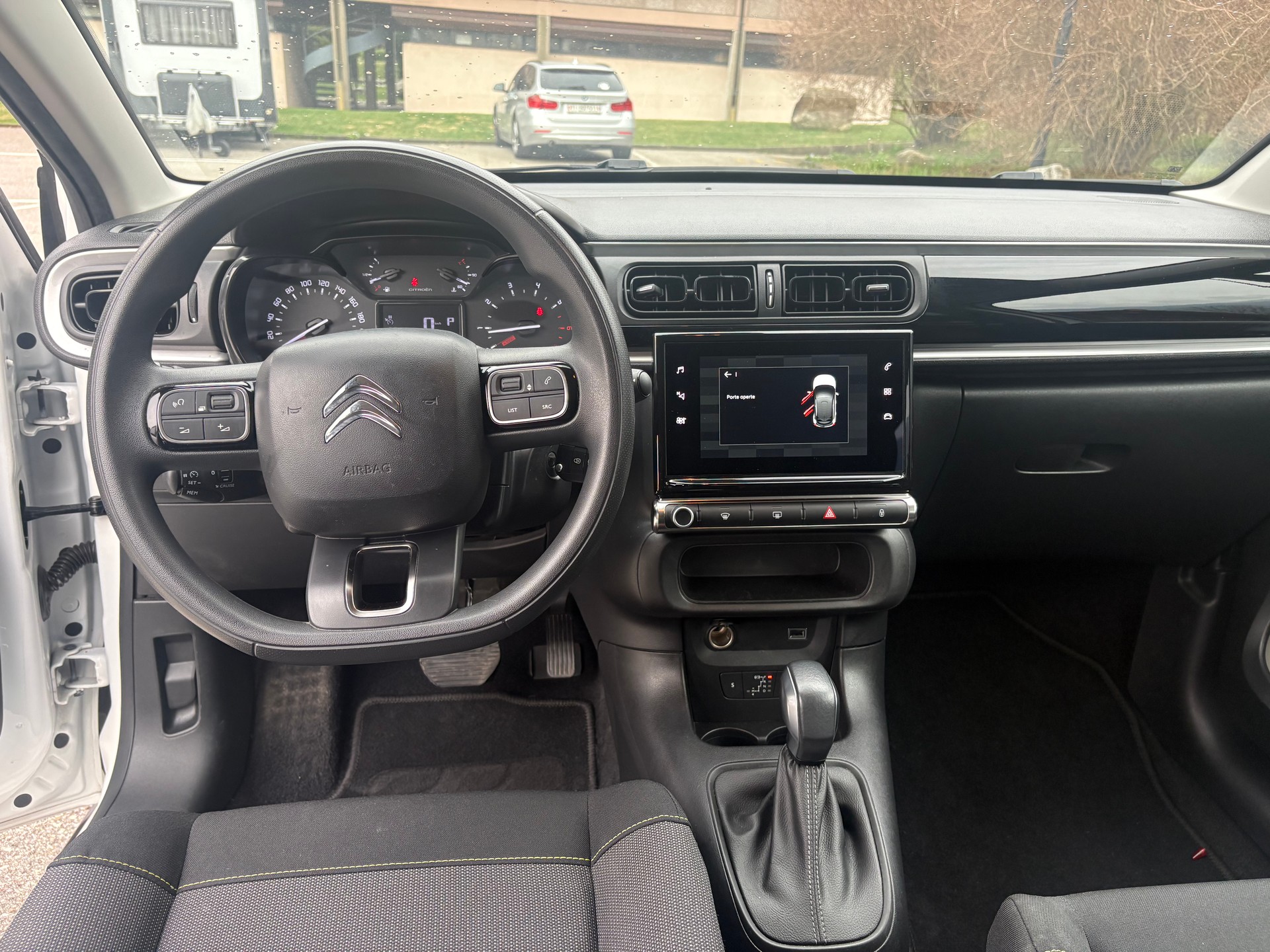 CITROEN C3 1.2i PureTech Swiss Edition EAT6-image-6