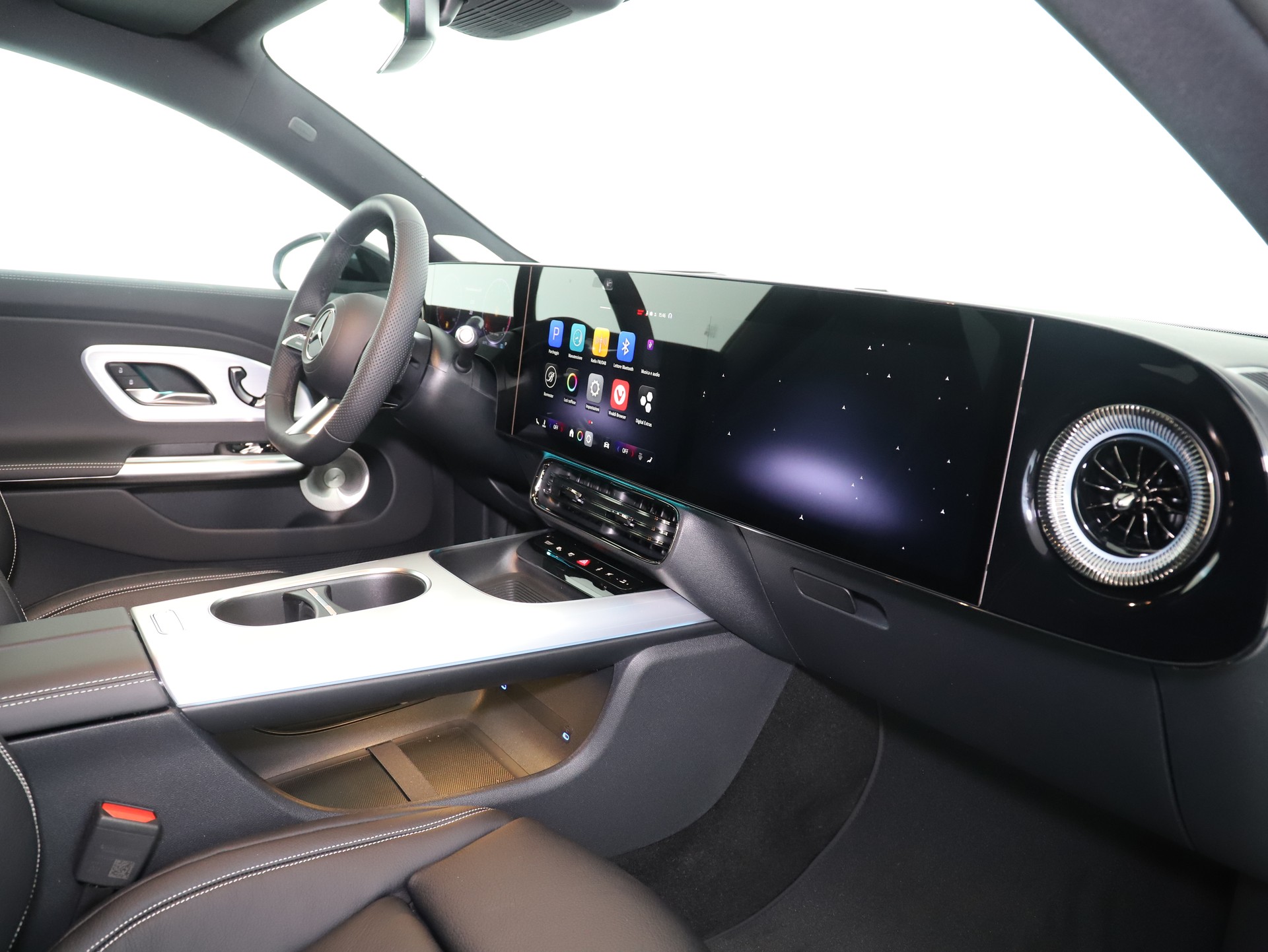 MERCEDES-BENZ CLA 220 8G-DCT 4Matic-image-11