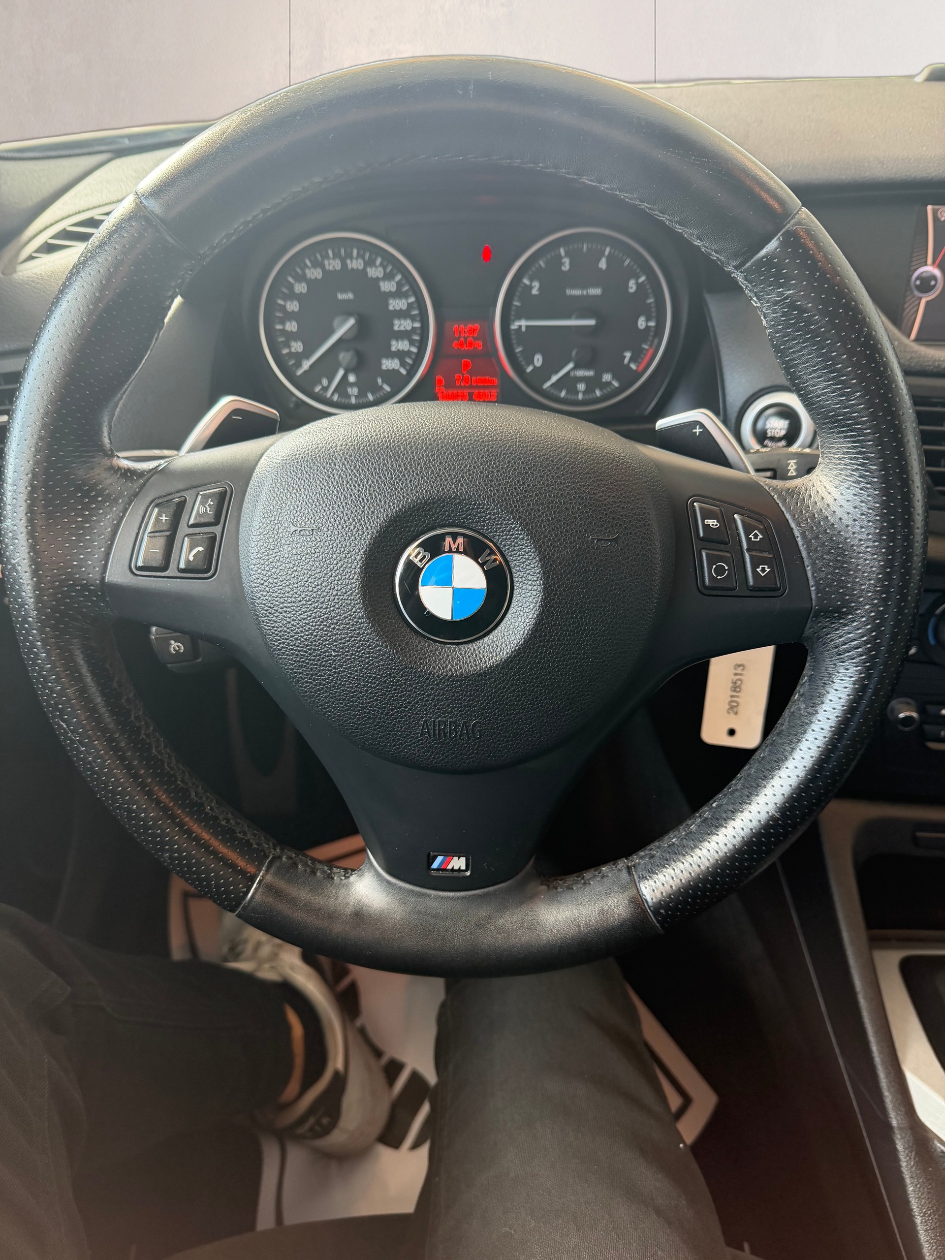 BMW X1 sDrive 20i Steptronic-image-9