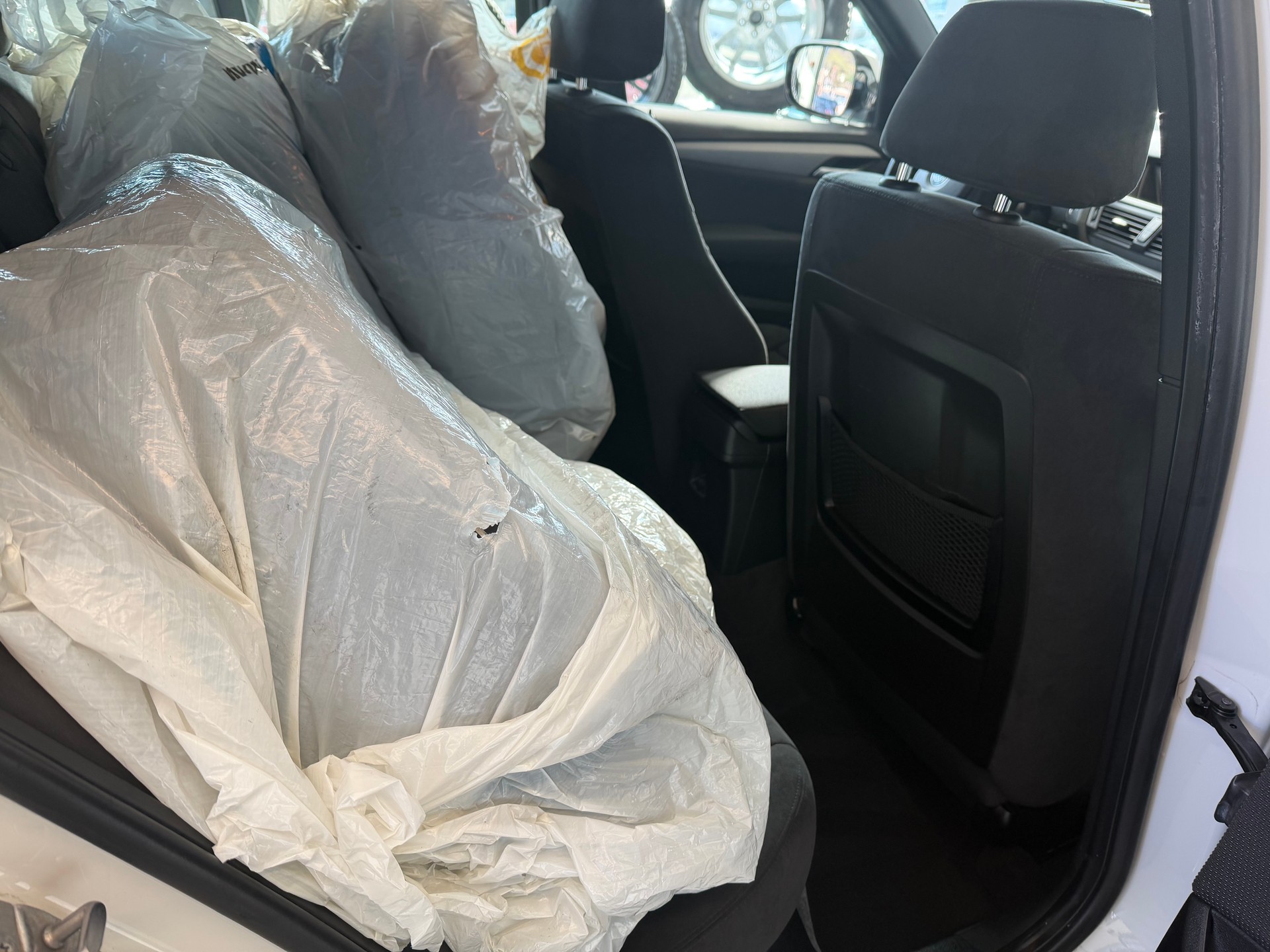 BMW X1 sDrive 20i Steptronic-image-6