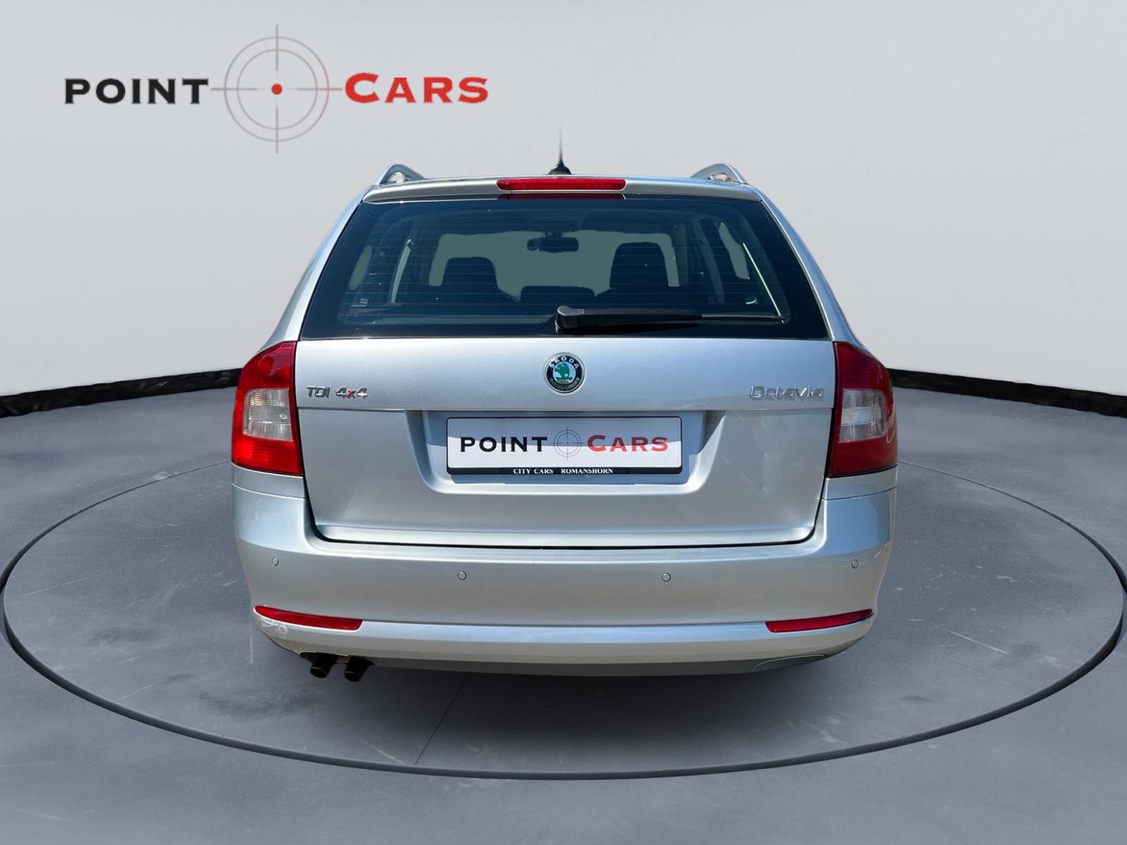 SKODA Octavia Combi 1.6 TDI Ambition 4x4-image-3