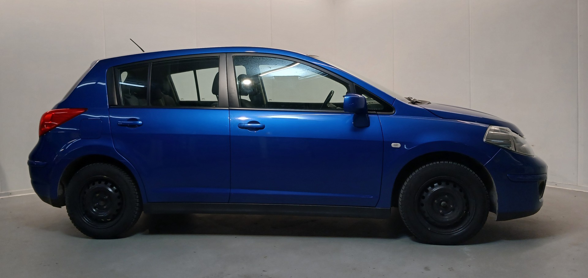 NISSAN Tiida 1.8 tekna-image-5