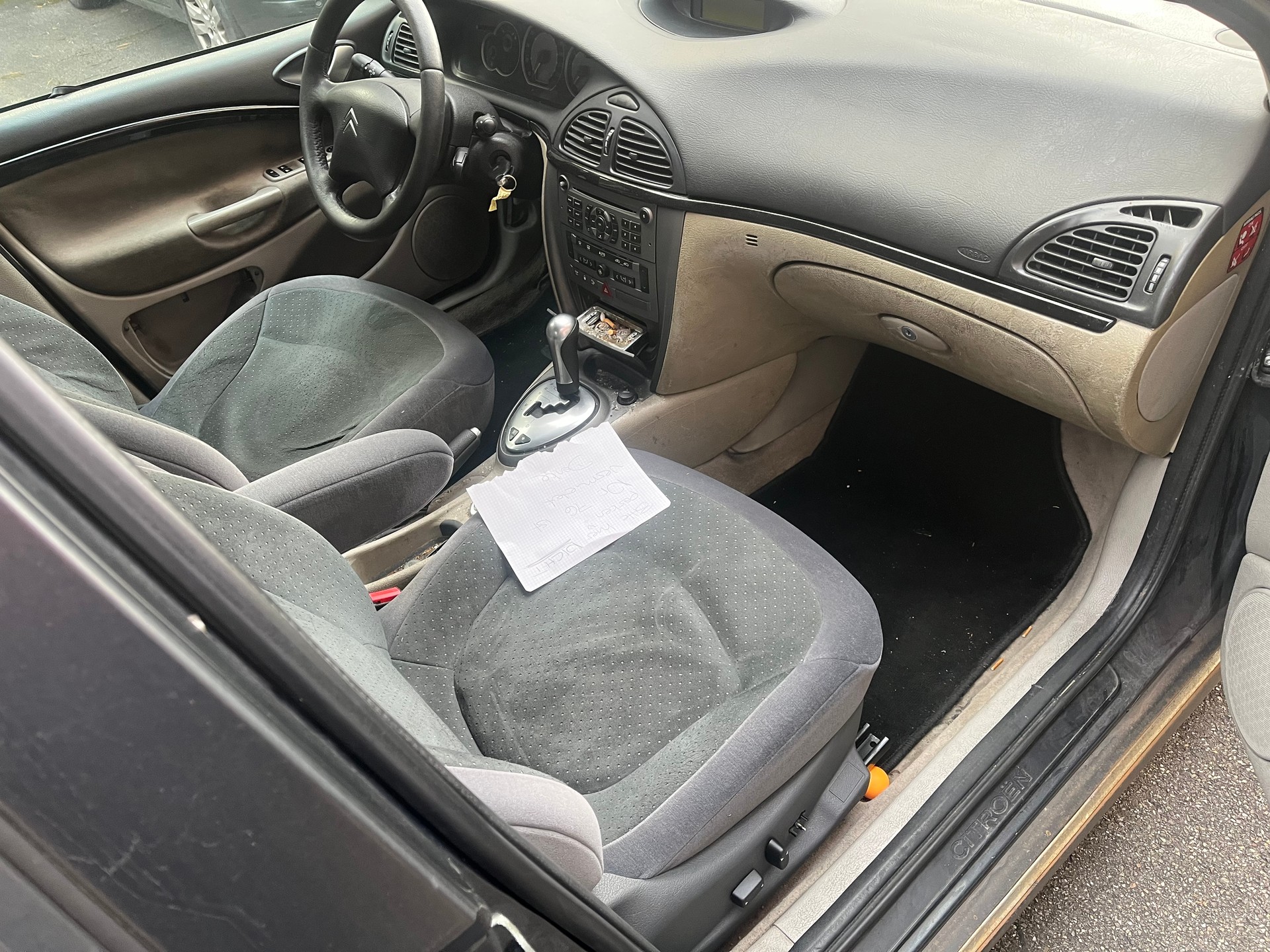 CITROEN C5 Break 2.2 HDi VTR Automatic-image-6