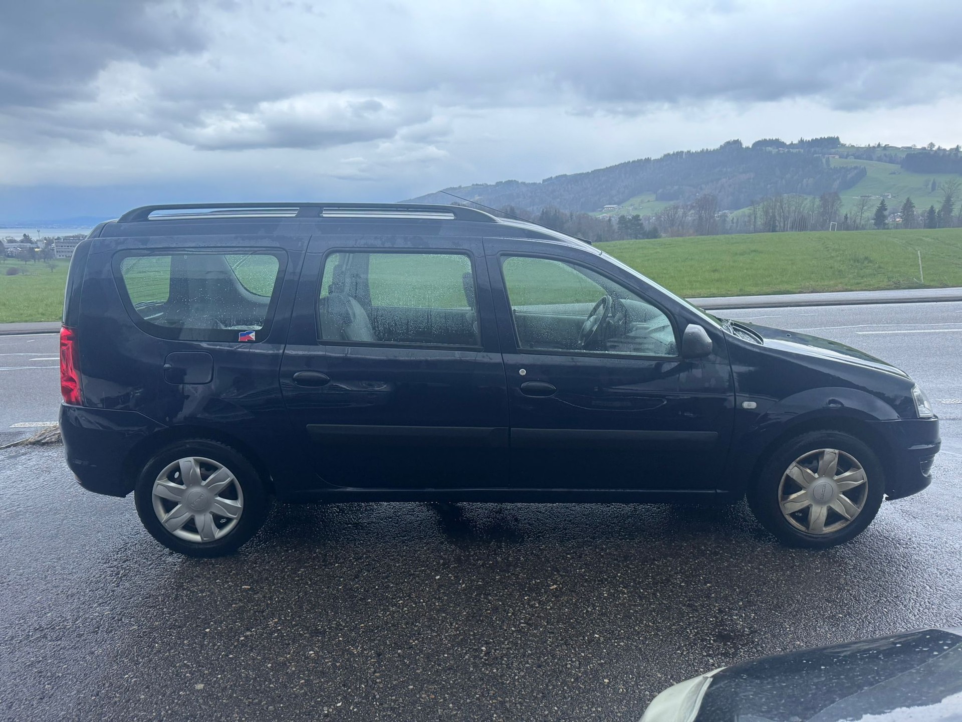 DACIA Logan 1.6 Ambiance-image-3
