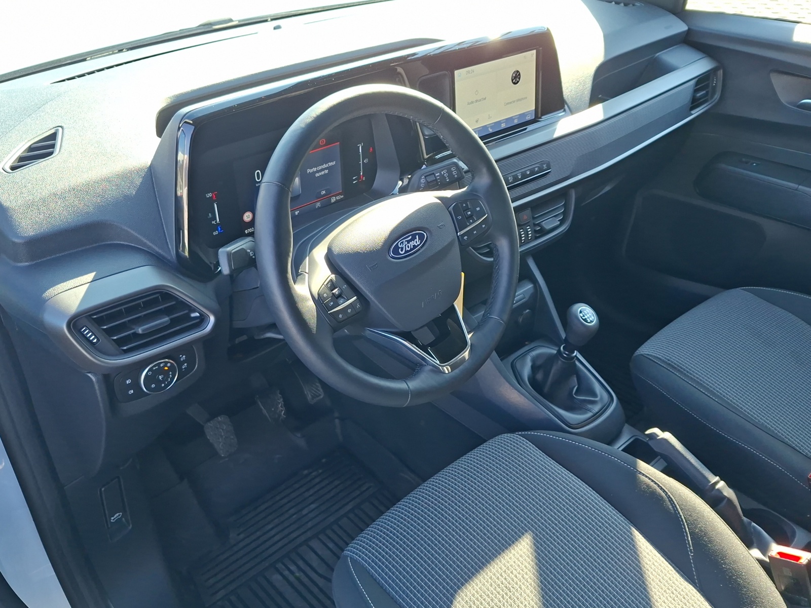 FORD Transit Courier Van 1.0 EcoBoost Trend-image-5