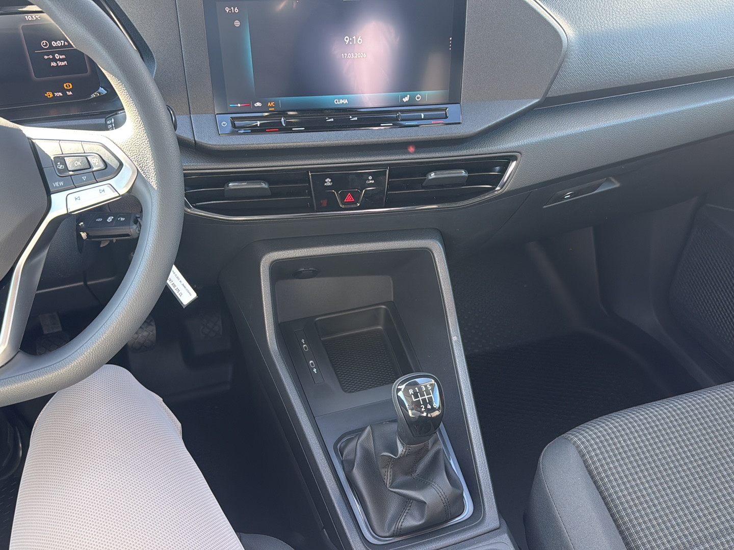 VW Caddy Cargo 2.0TDI 4Motion-image-10