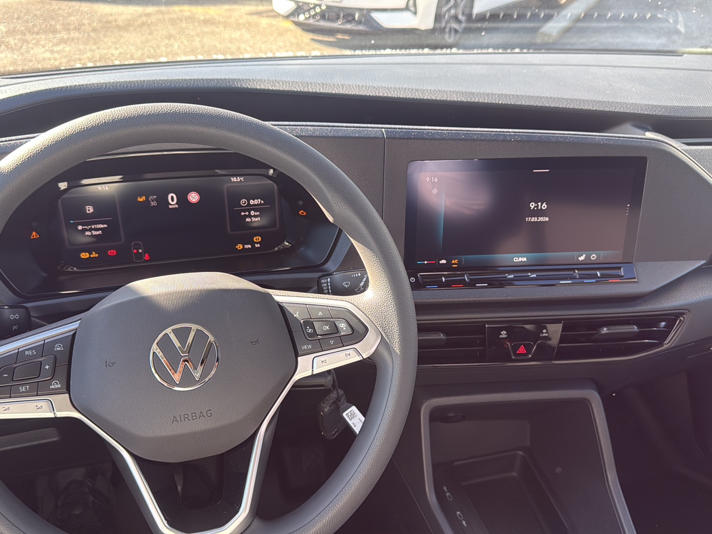 VW Caddy Cargo 2.0TDI 4Motion-image-7