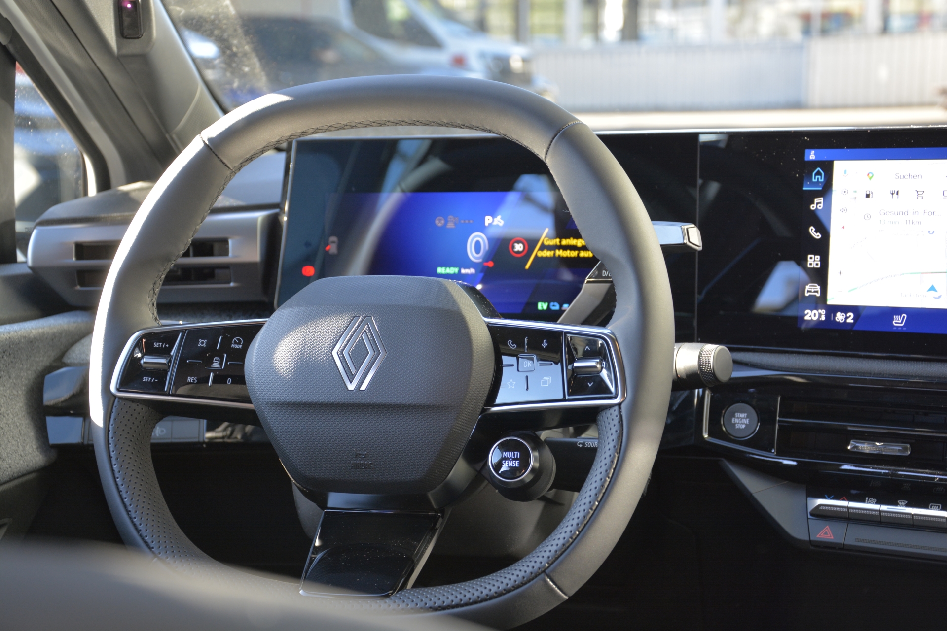 RENAULT CLIO techno full hybrid E-Tech 160-image-6