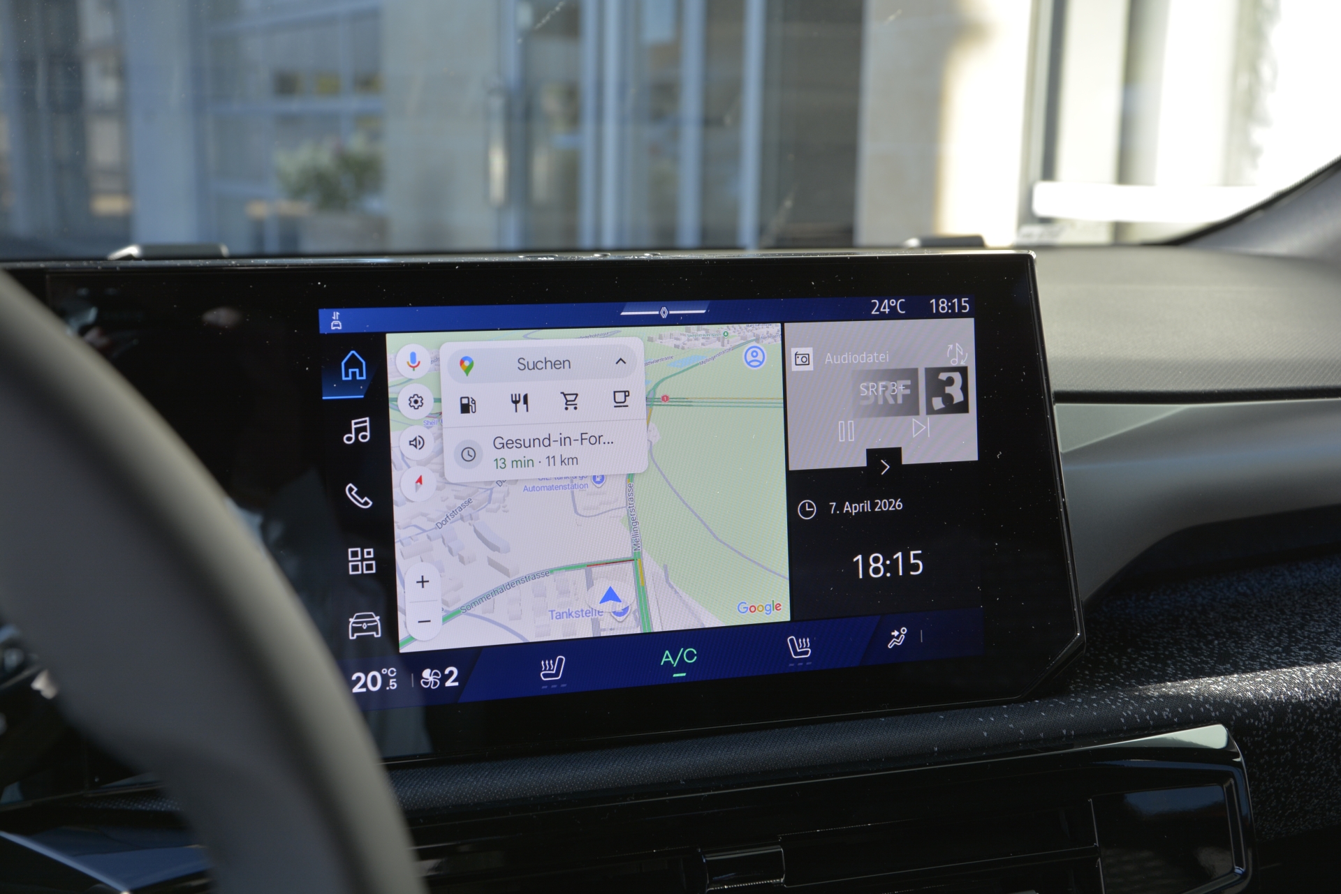 RENAULT CLIO techno full hybrid E-Tech 160-image-8