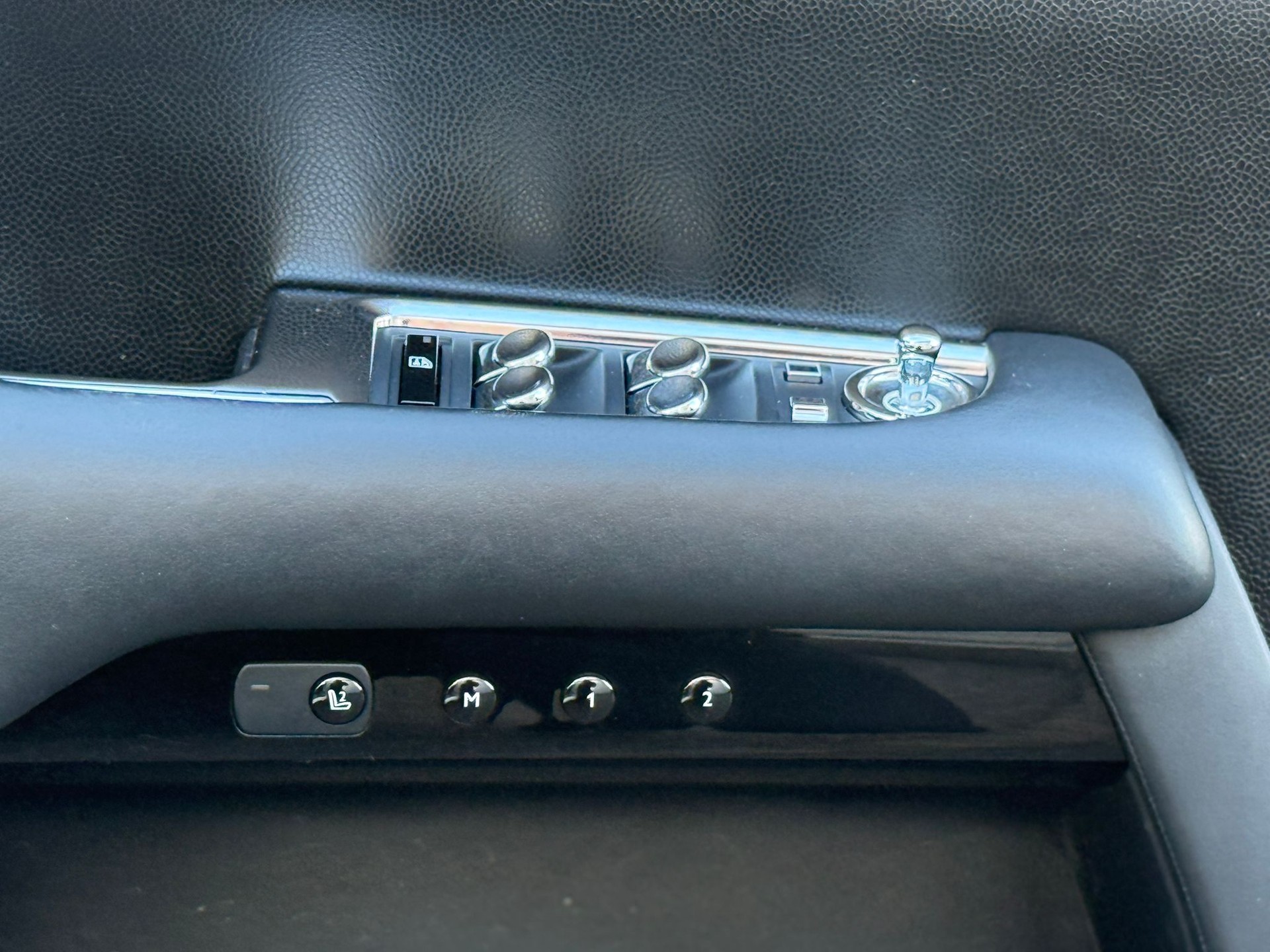 ROLLS-ROYCE Wraith 6.6 V12-image-25