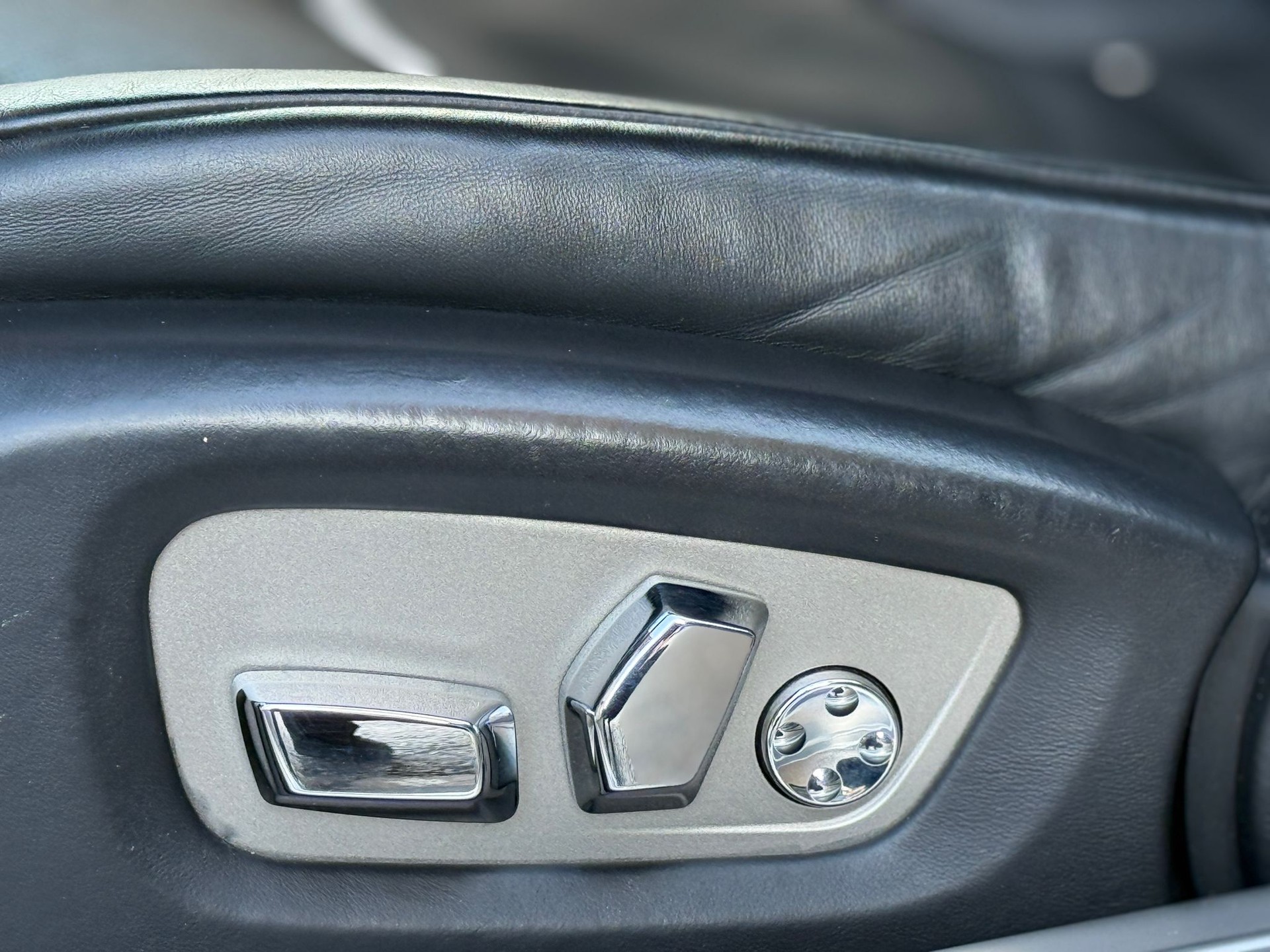 ROLLS-ROYCE Wraith 6.6 V12-image-19