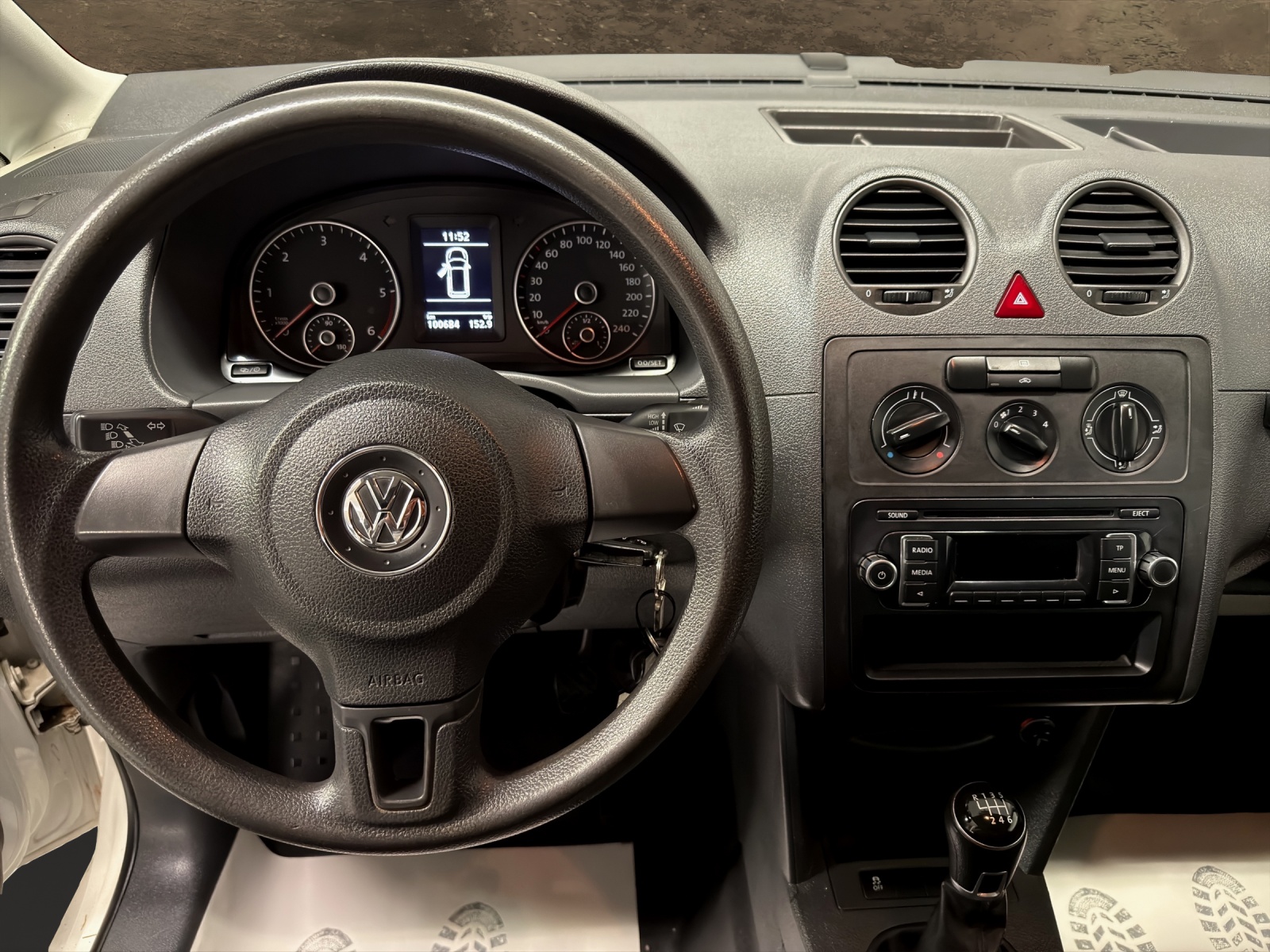 VW VW Caddy 2.0 TDI 4Motion-image-8