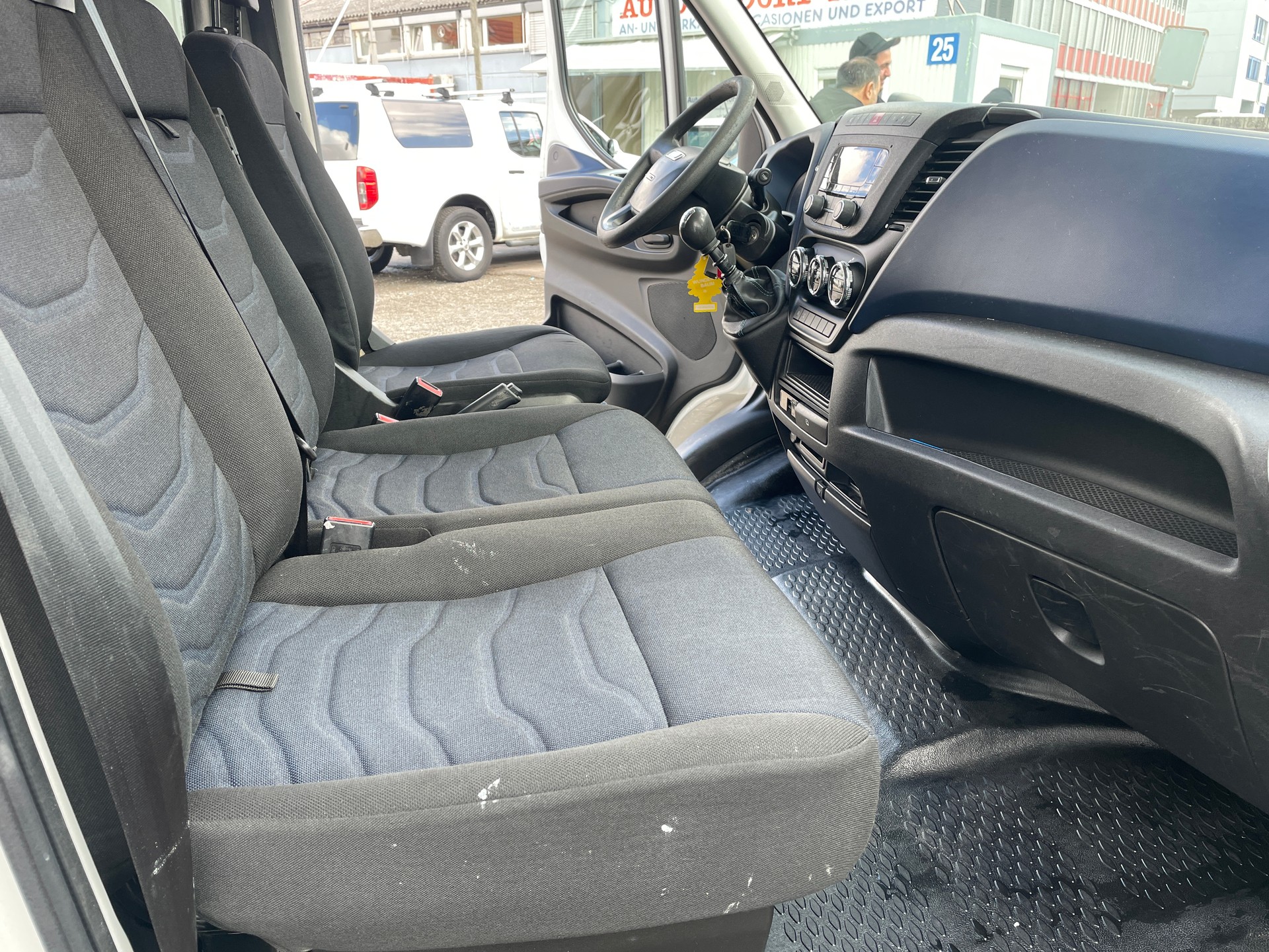 IVECO 35 S 16-image-5