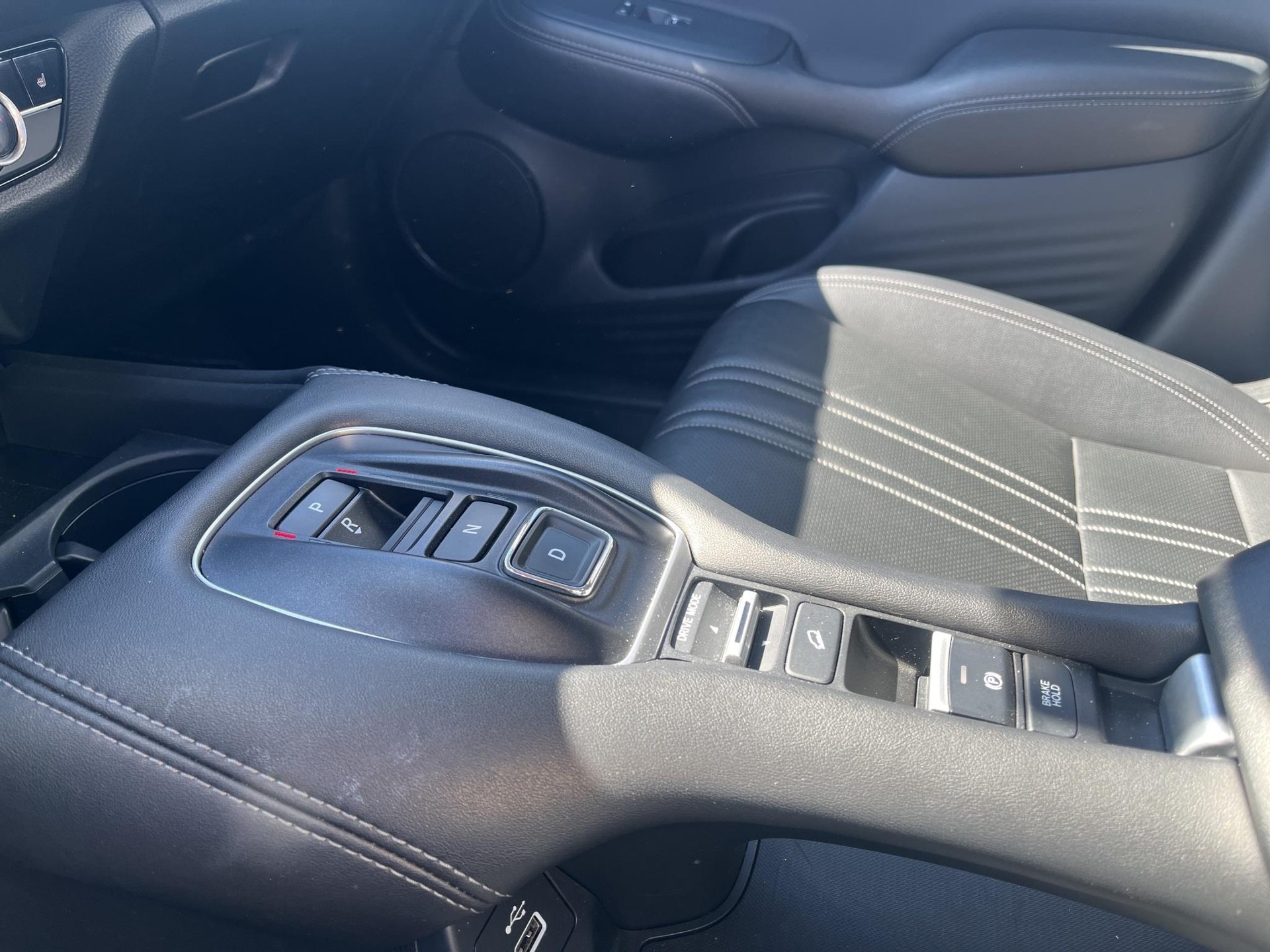 HONDA ZR-V 2.0 i-MMD Advance-image-14
