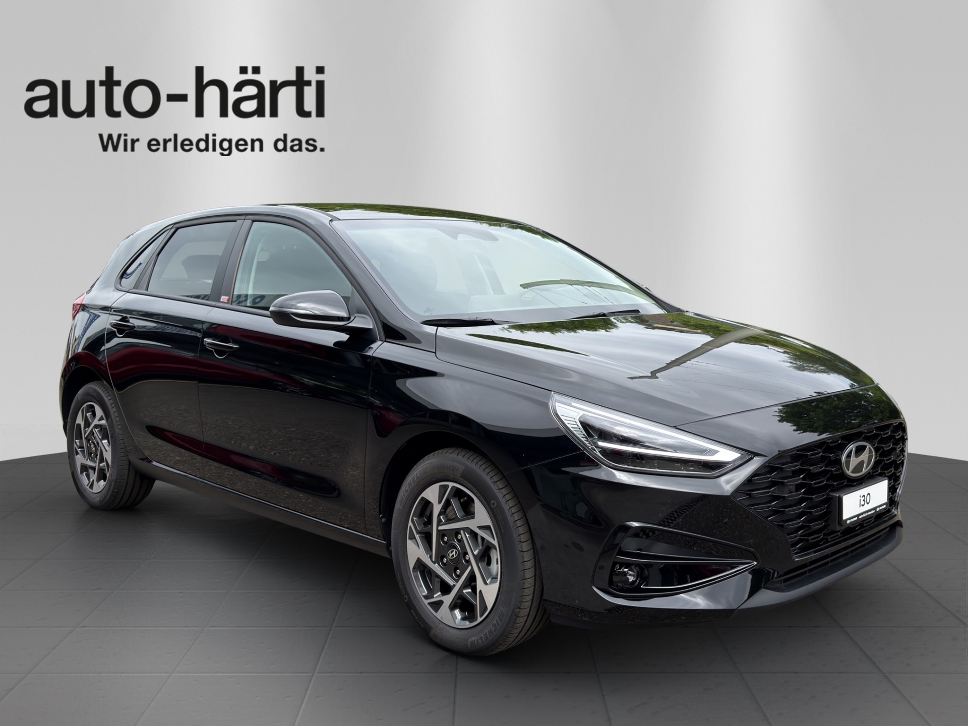 HYUNDAI i30 1.5 T-GDi Amplia DCT-image-6