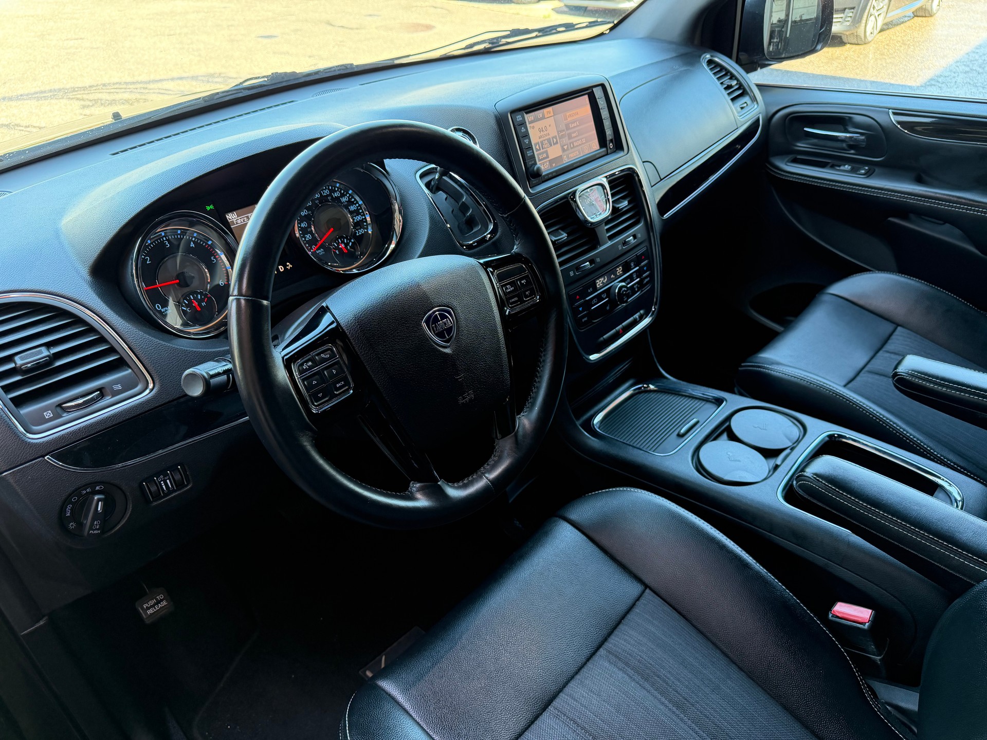 LANCIA Voyager 2.8D Platinum Automatic-image-7