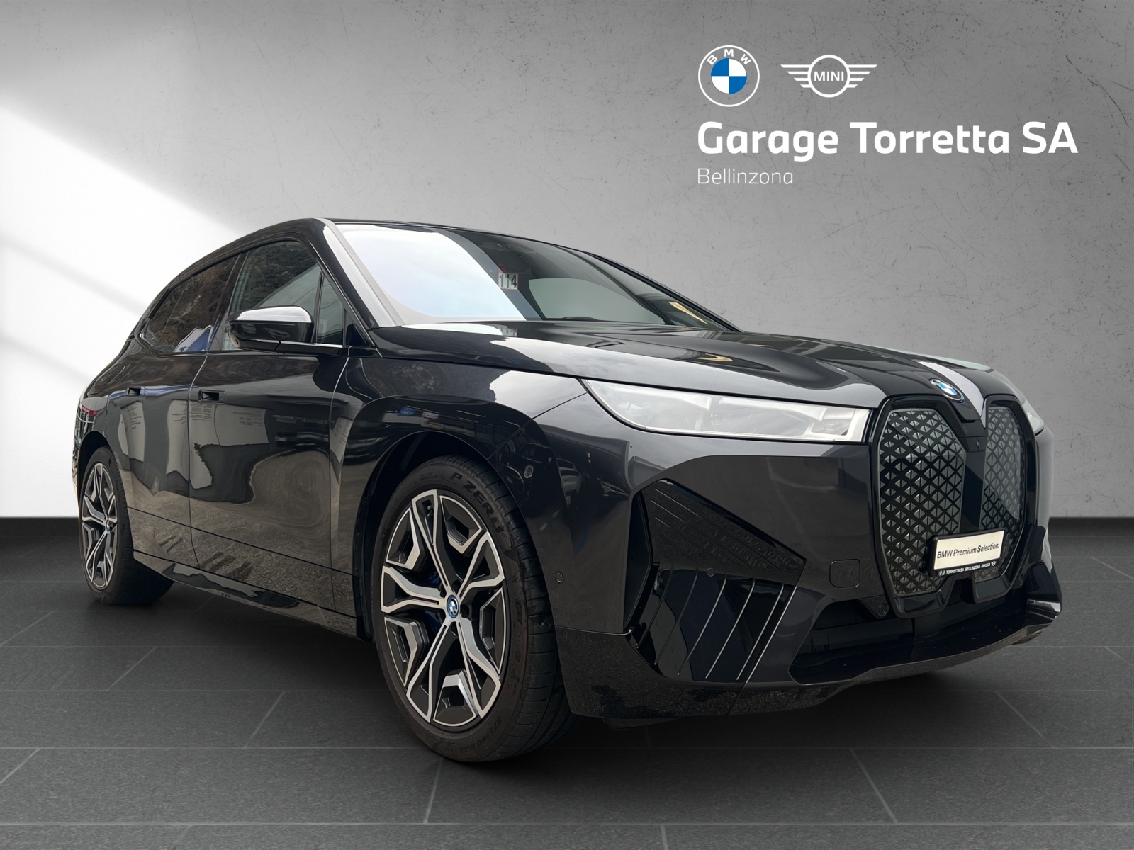 BMW iX xDrive40-image-7
