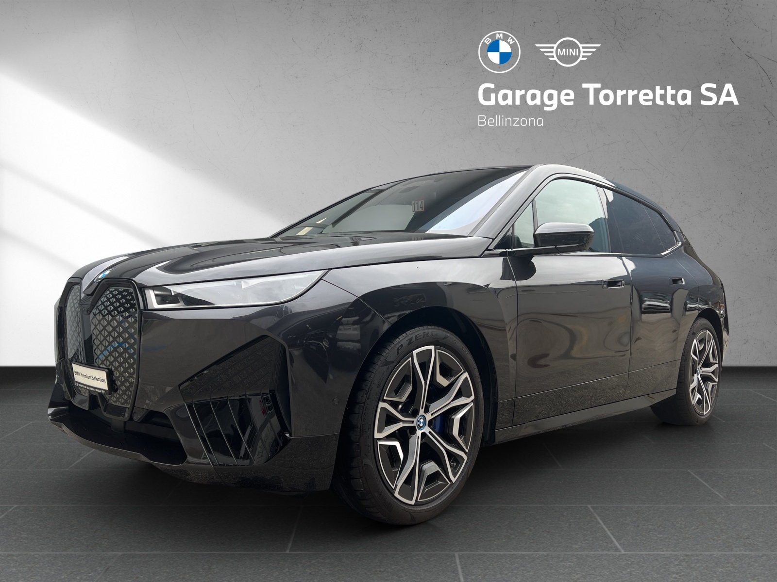 BMW iX xDrive40-image-0
