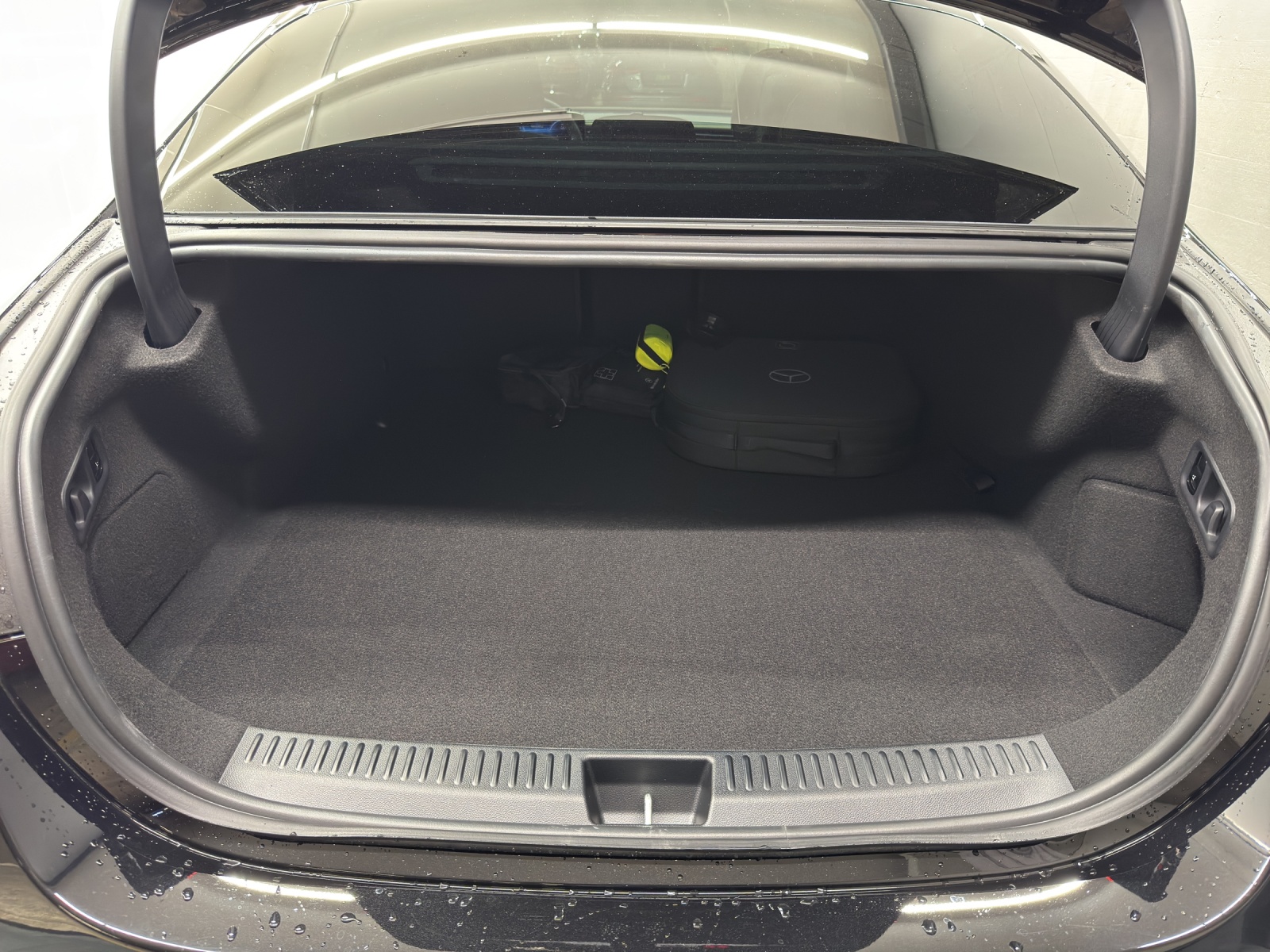 MERCEDES-BENZ AMG E 53 Hybrid 4Matic-image-10