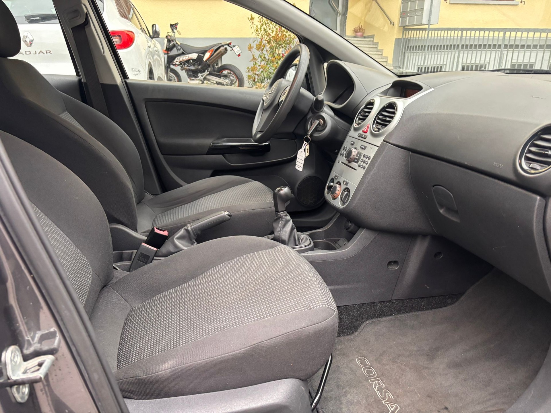 OPEL Corsa 1.2 TP Color Edition-image-10