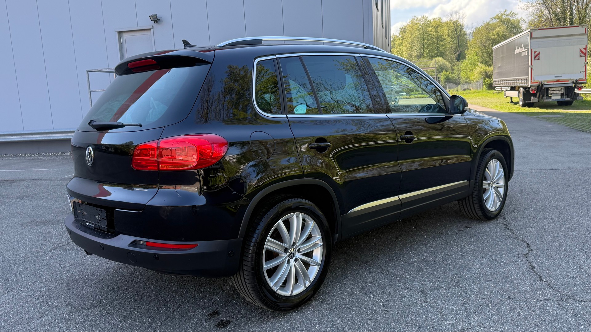 VW Tiguan 2.0 TSI Track&Style 4Motion-image-4