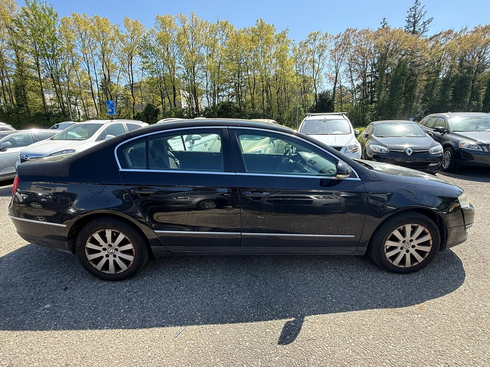 VW Passat 2.0 TDI Trendline-image-5