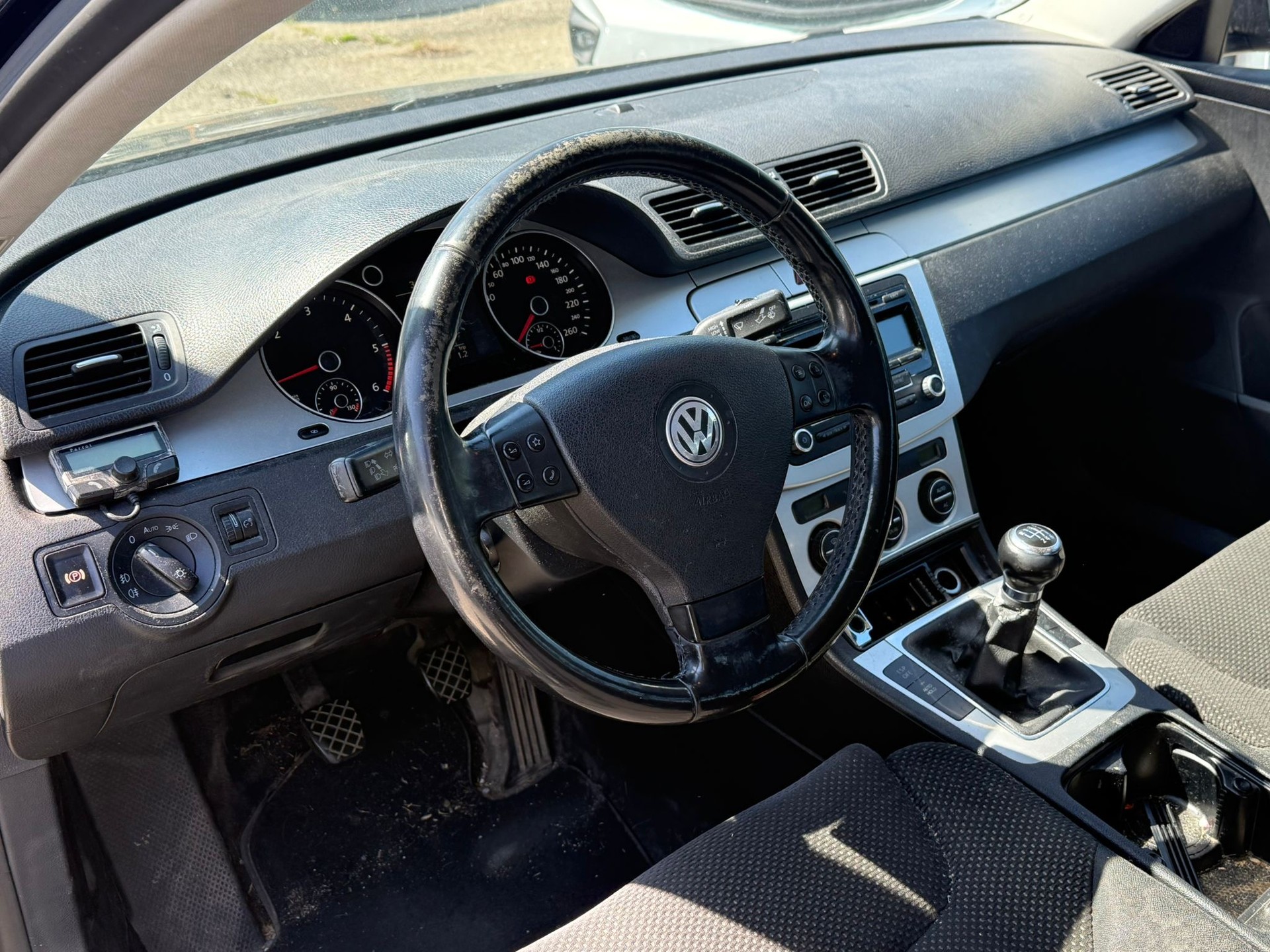 VW Passat 2.0 TDI Trendline-image-9