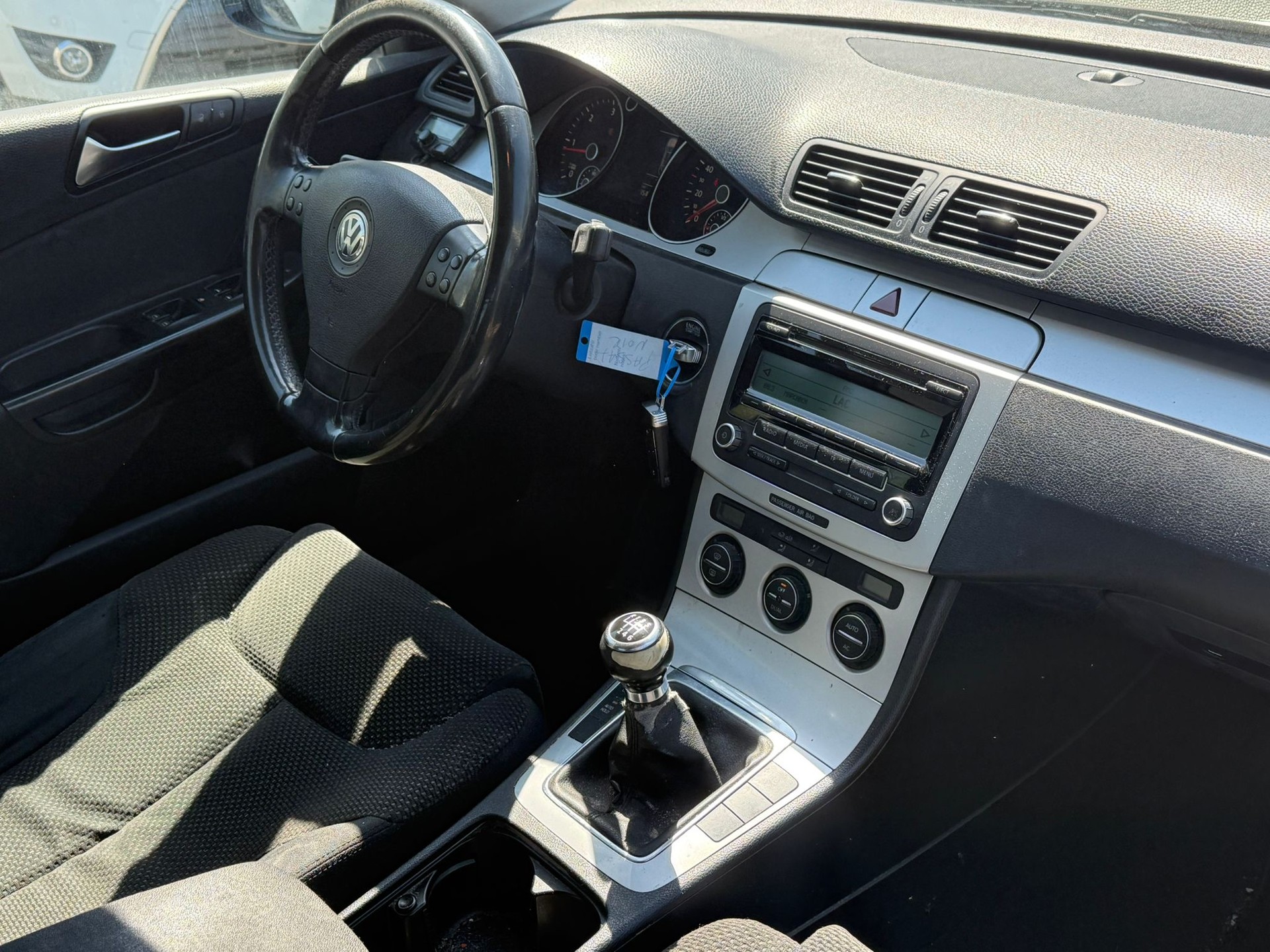 VW Passat 2.0 TDI Trendline-image-8