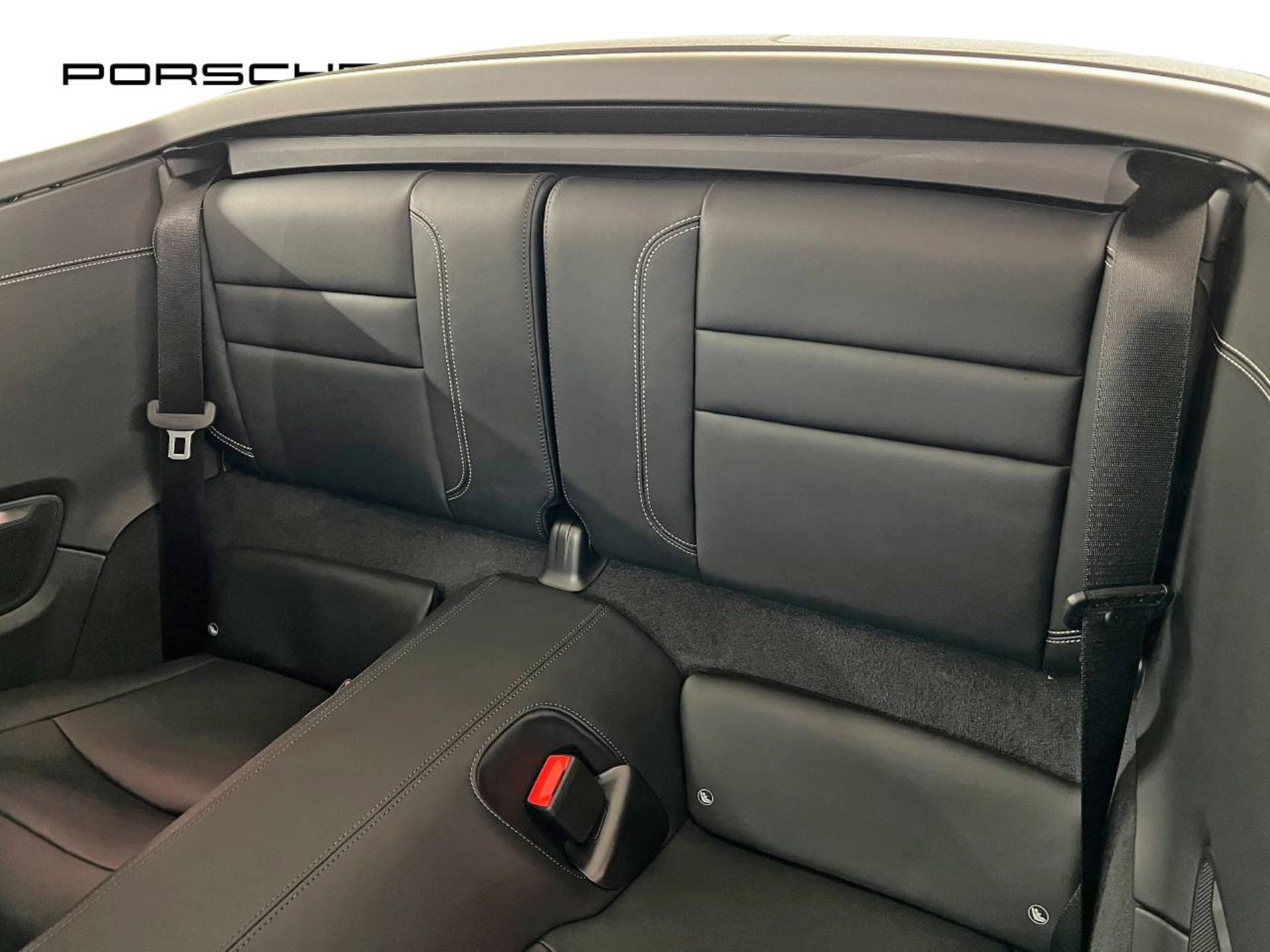 PORSCHE 911 Carrera Cabriolet-image-23
