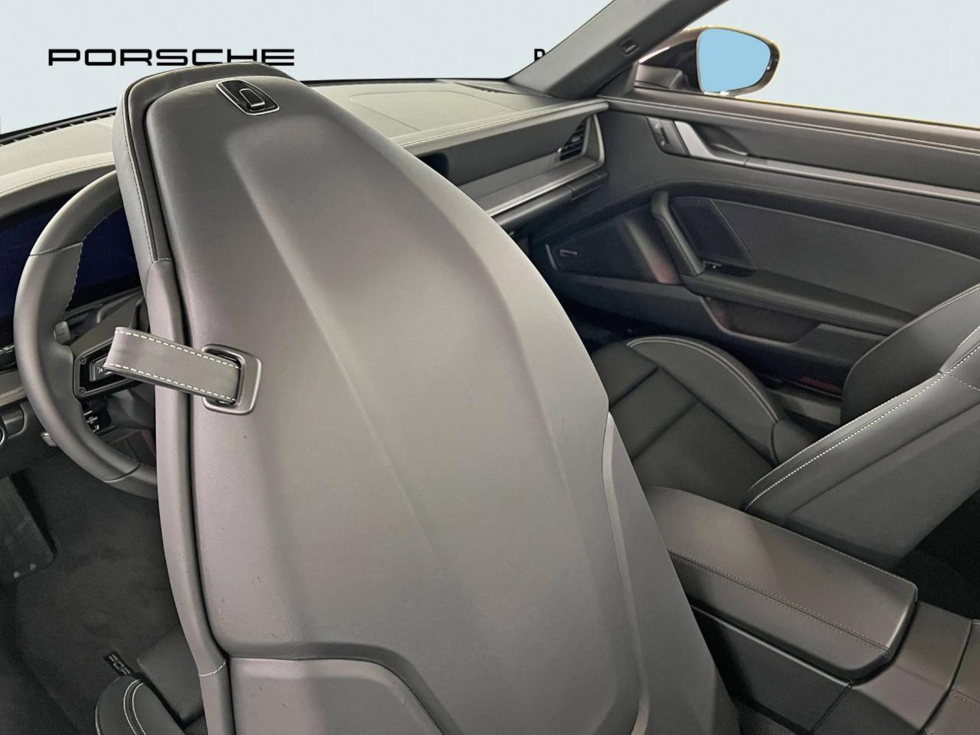 PORSCHE 911 Carrera Cabriolet-image-22