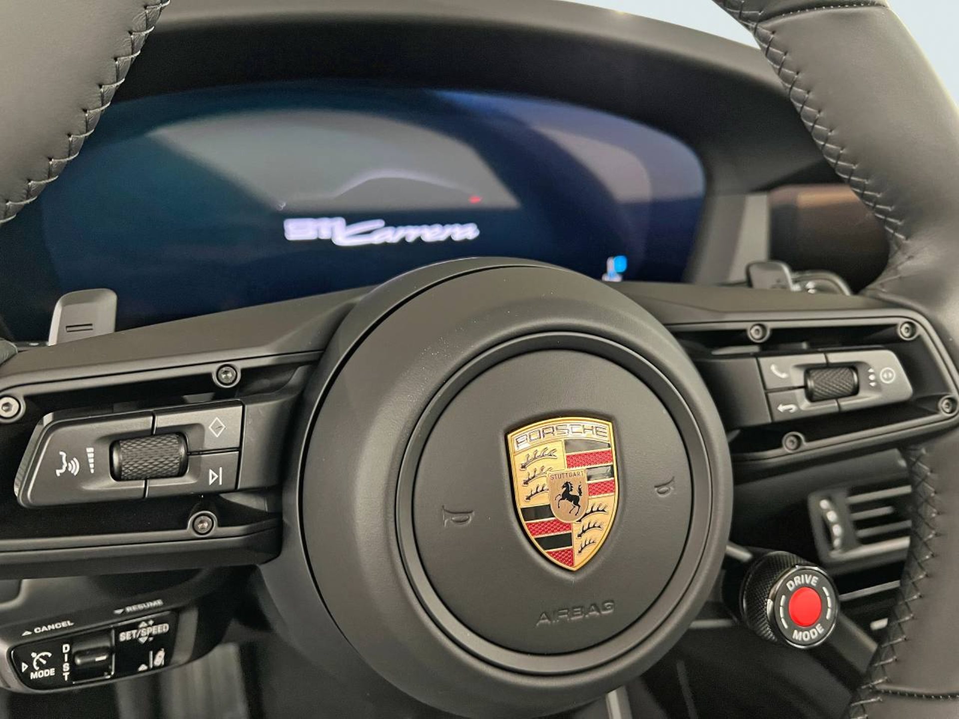 PORSCHE 911 Carrera Cabriolet-image-15
