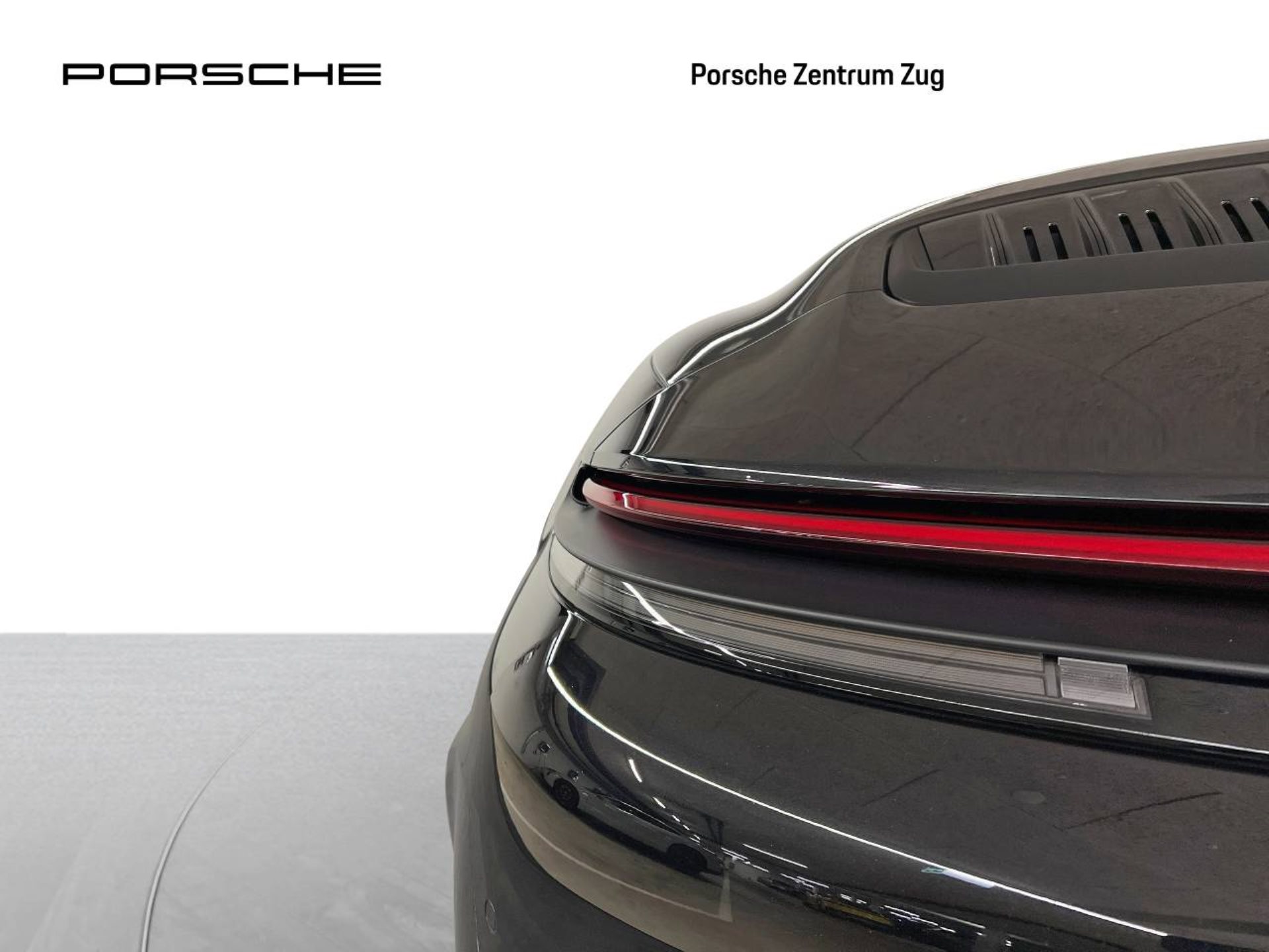 PORSCHE 911 Carrera Cabriolet-image-13