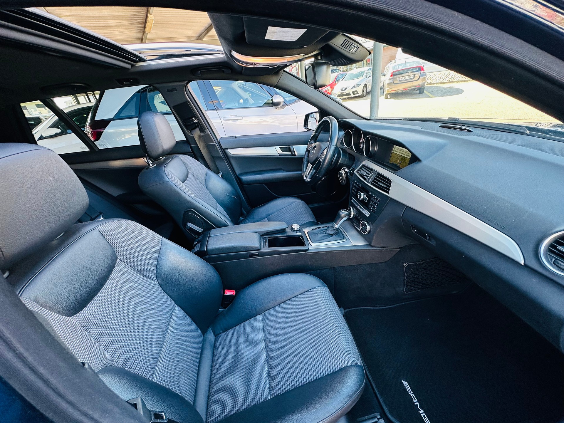 MERCEDES-BENZ C 250 CDI Avantgarde 4Matic 7G-Tronic-image-18