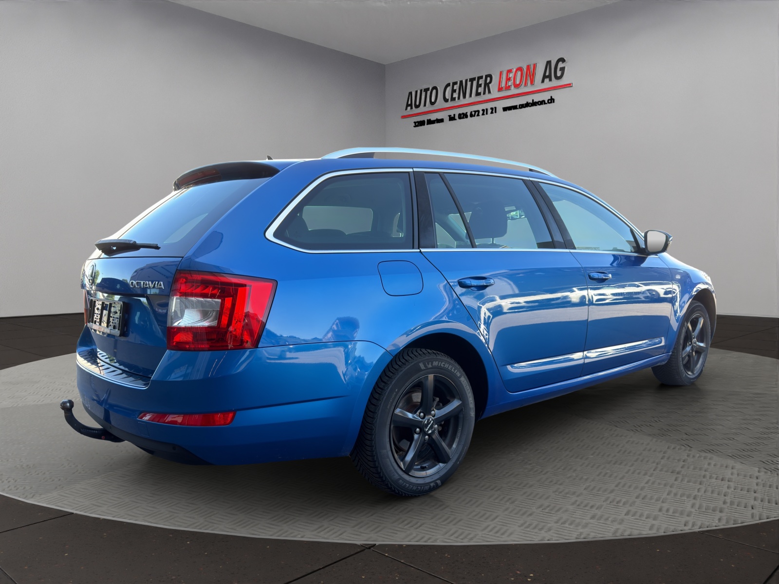 SKODA Octavia Combi 1.8 TSI Swiss Edition DSG-image-5