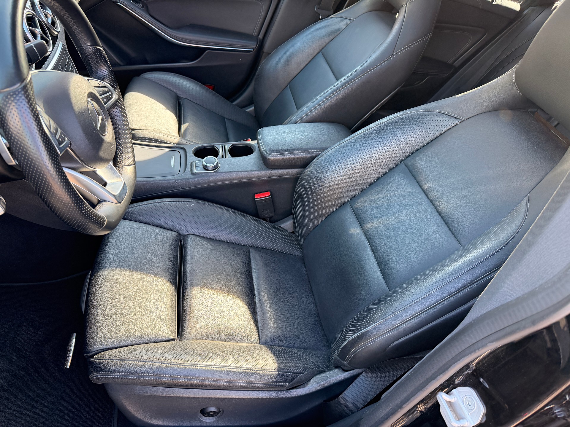 MERCEDES-BENZ CLA Shooting Brake 200 d AMG Line 4Matic 7G-DCT-image-6