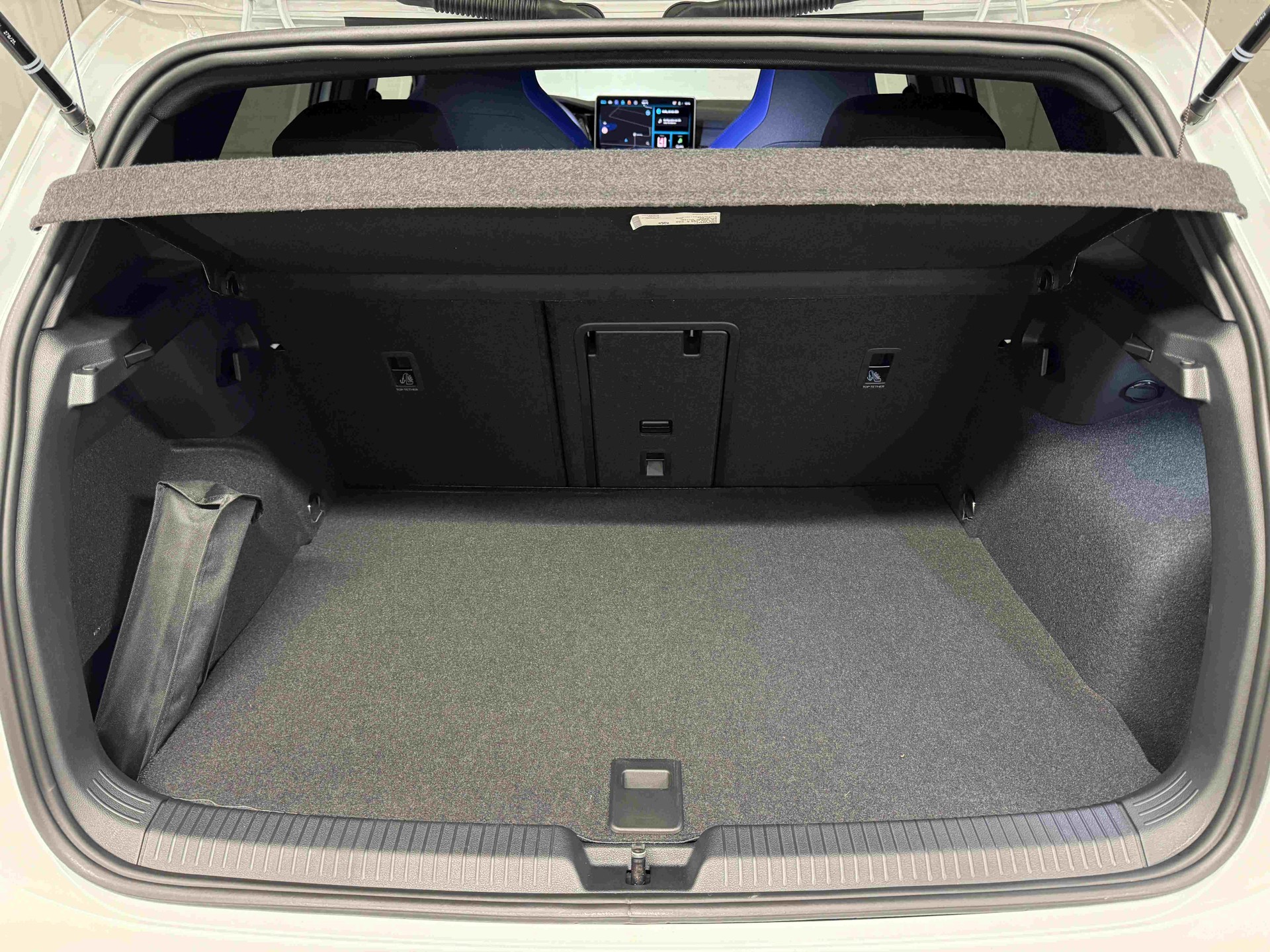 VW Golf 1.5 TSI PHEV GTE-image-14
