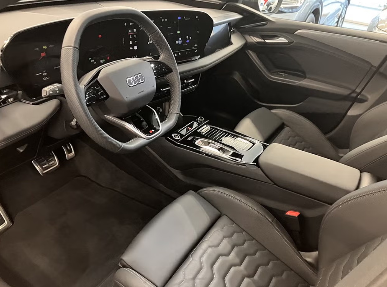 AUDI A6 Avant e-tron-image-3
