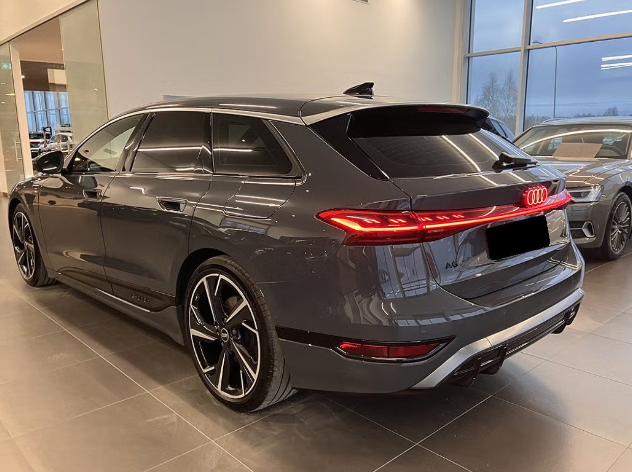 AUDI A6 Avant e-tron-image-1