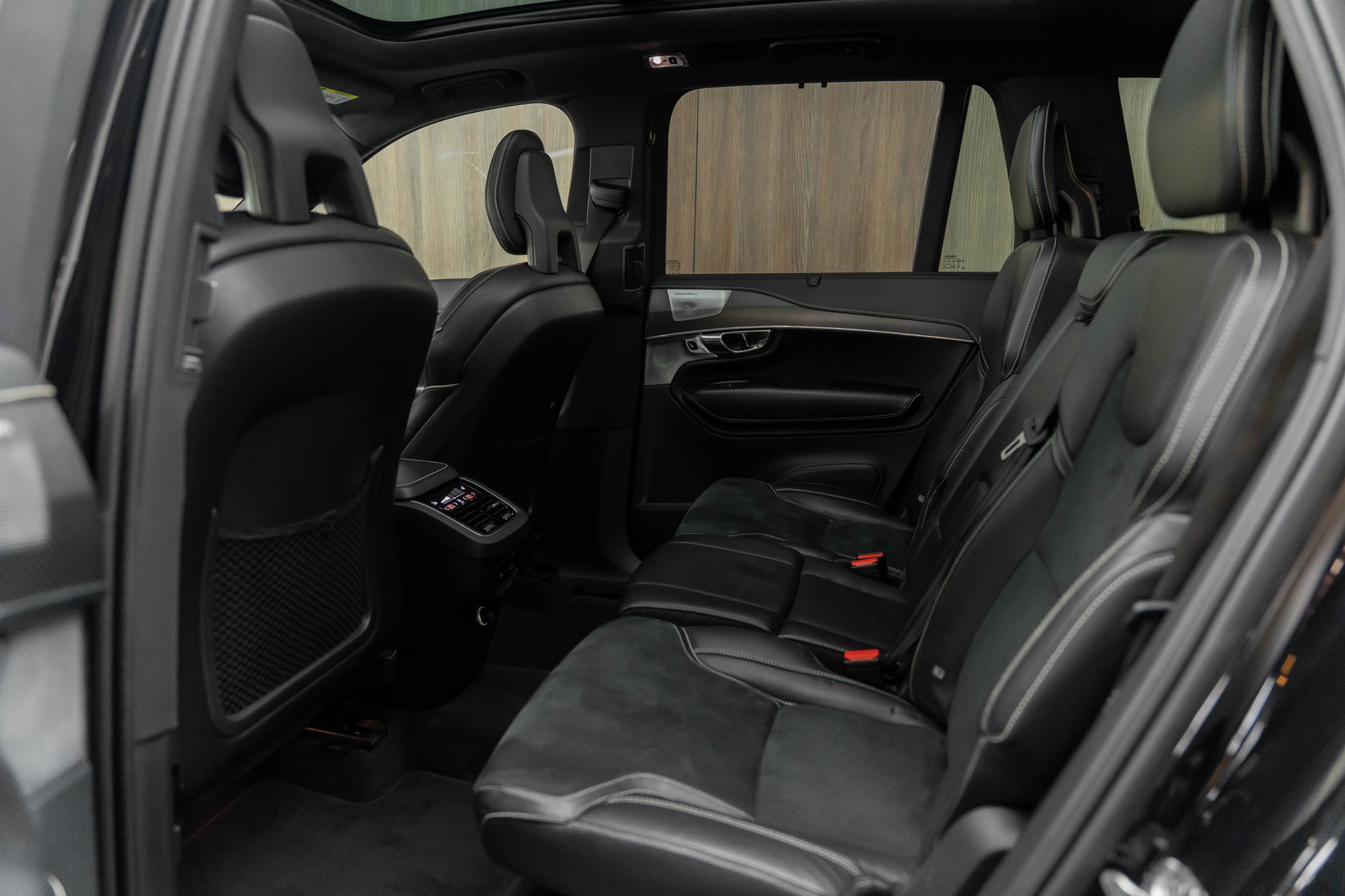 VOLVO XC90 D5 AWD R-Design Geartronic-image-7