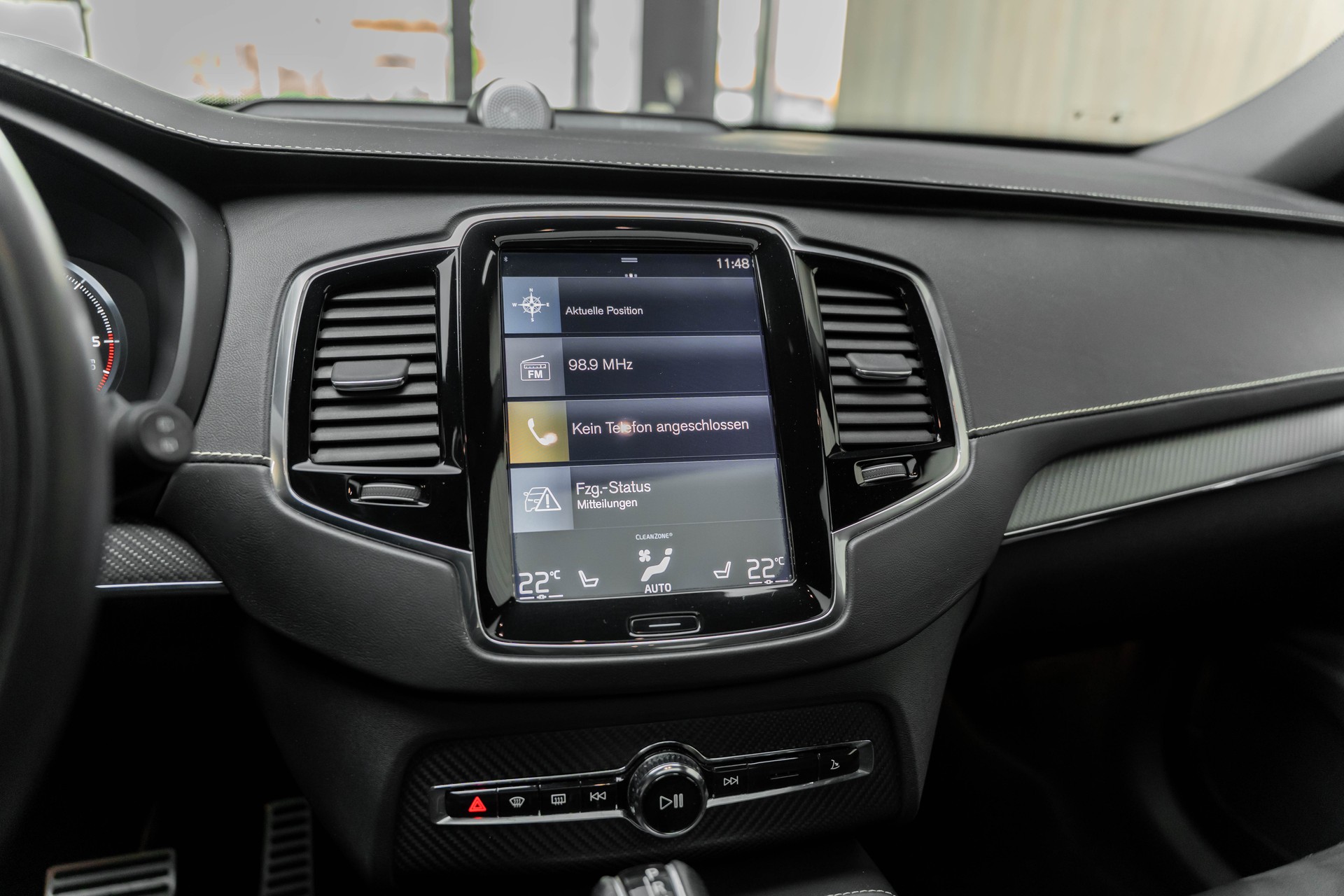 VOLVO XC90 D5 AWD R-Design Geartronic-image-11