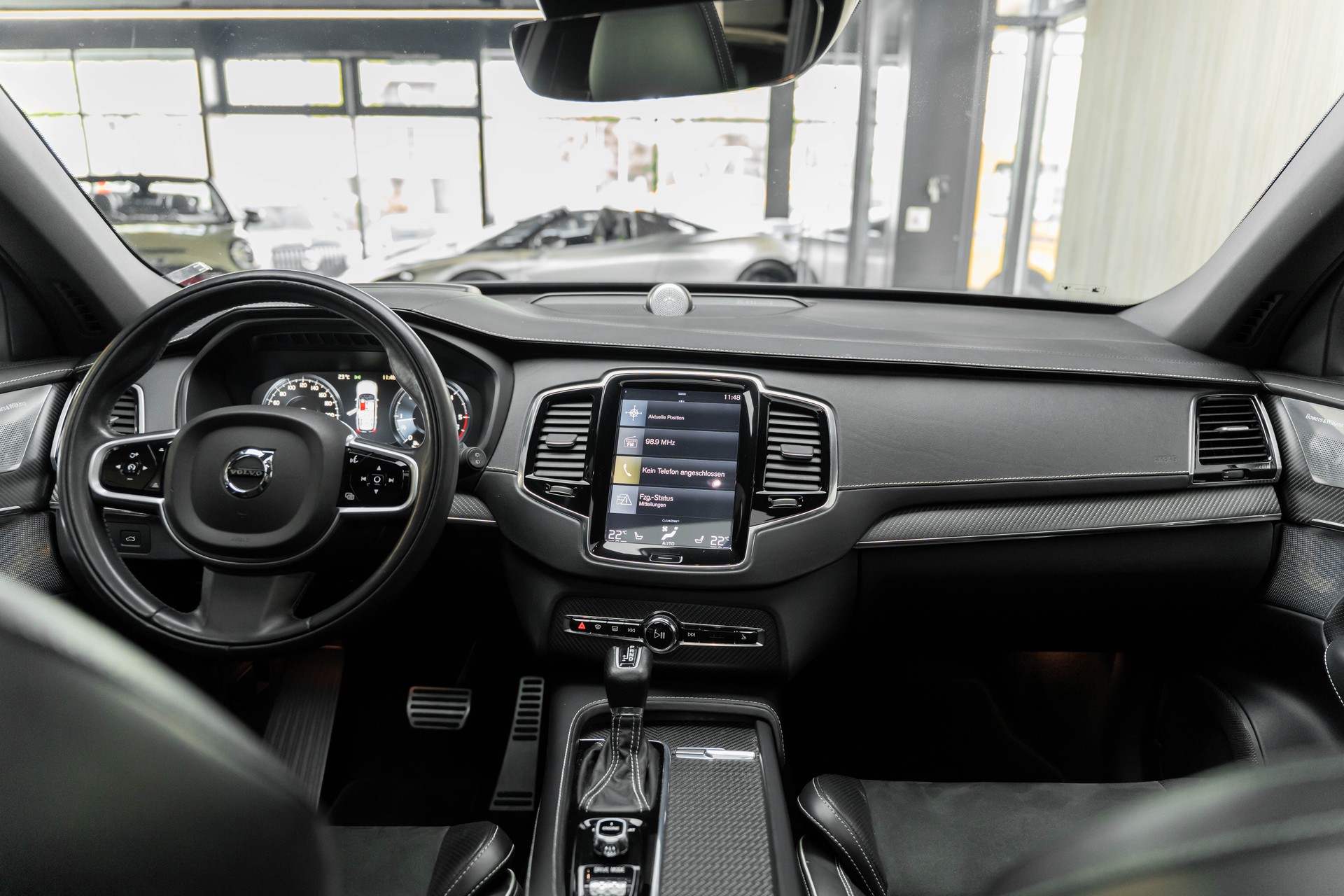VOLVO XC90 D5 AWD R-Design Geartronic-image-2