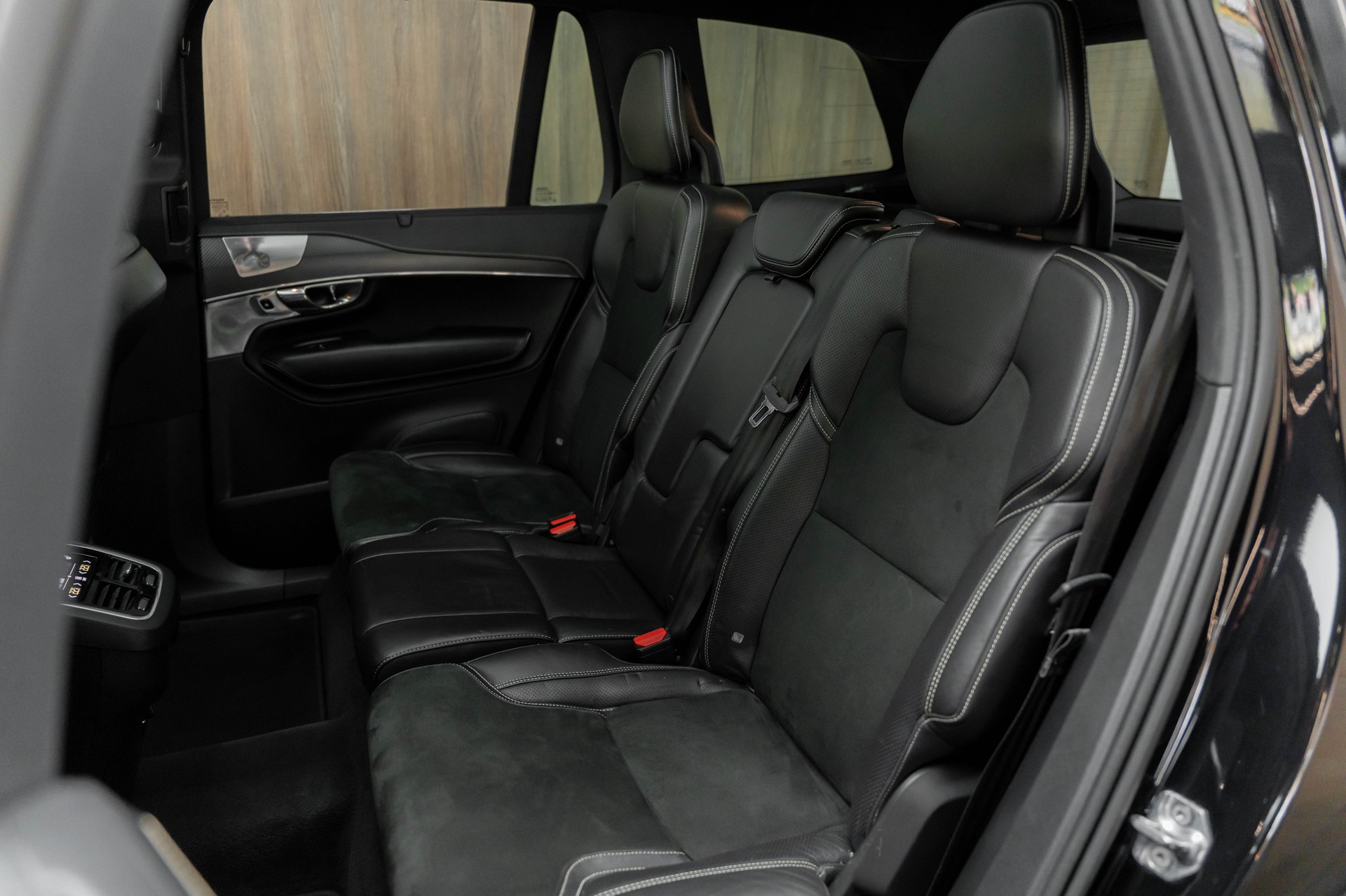 VOLVO XC90 D5 AWD R-Design Geartronic-image-10